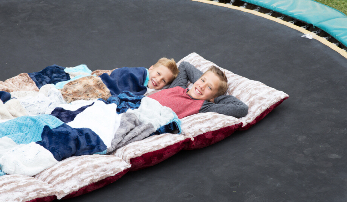 Enjoy the Outdoors: Versatile Uses of Minky Mamas Outdoor Blankets