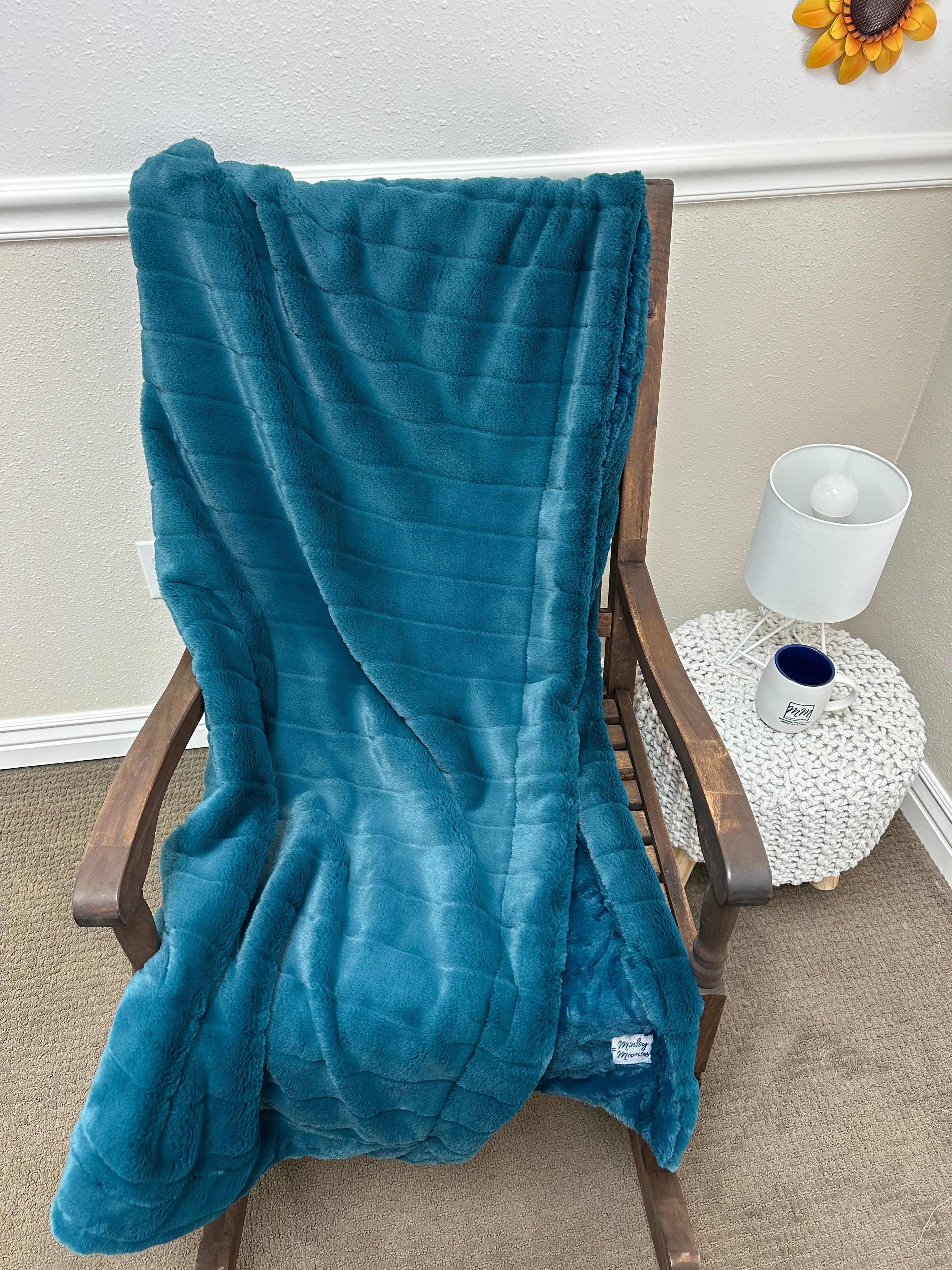 Bayou Simple Throw