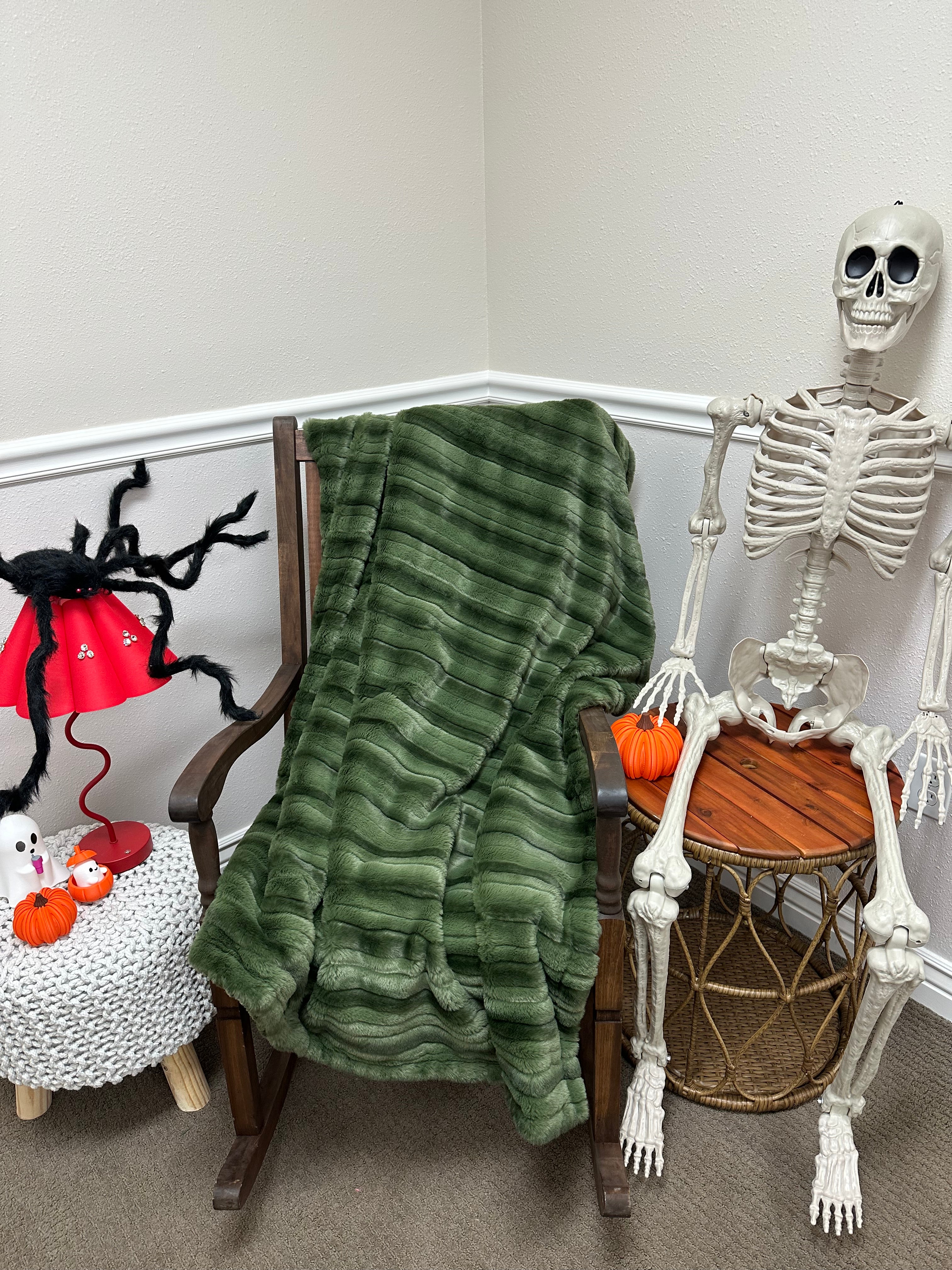 Chive Throw