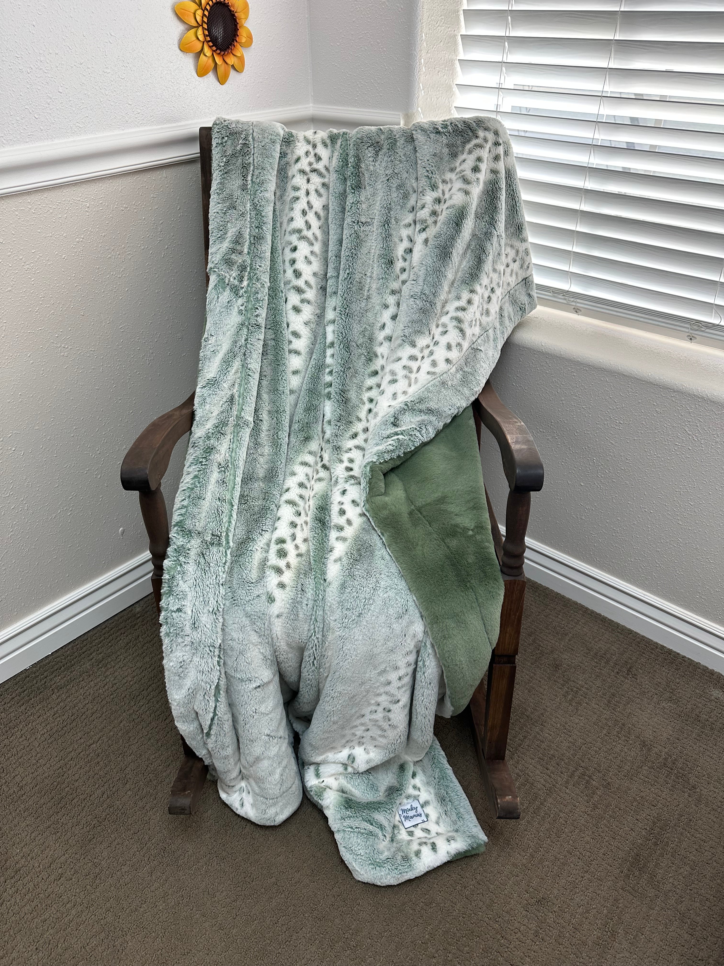 Misfit Alaskan Bunny Minky Mama