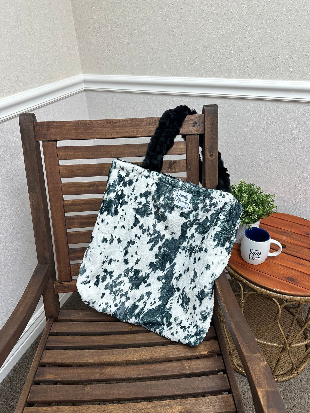 Black and White Carryall