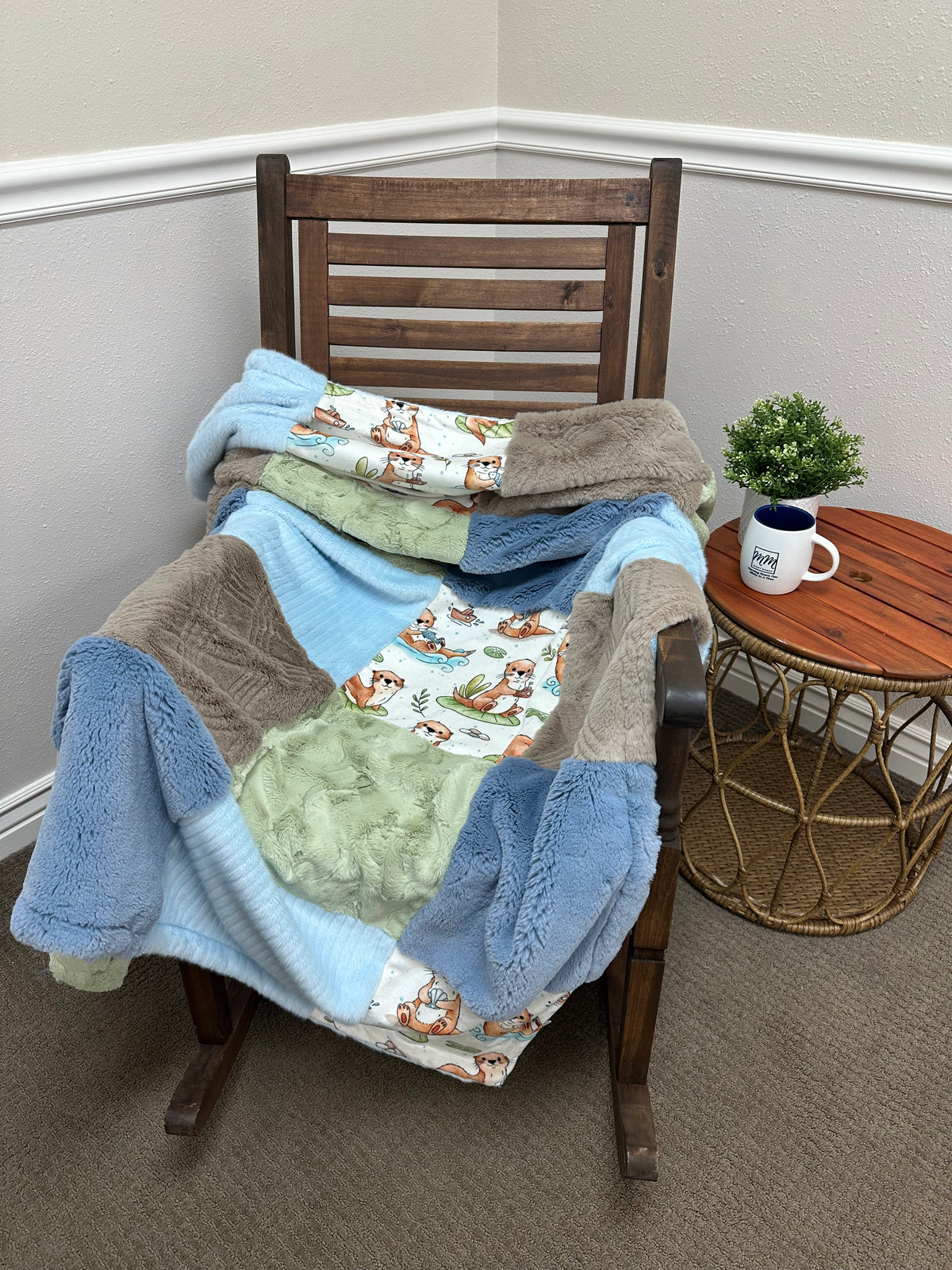 Otter Throw