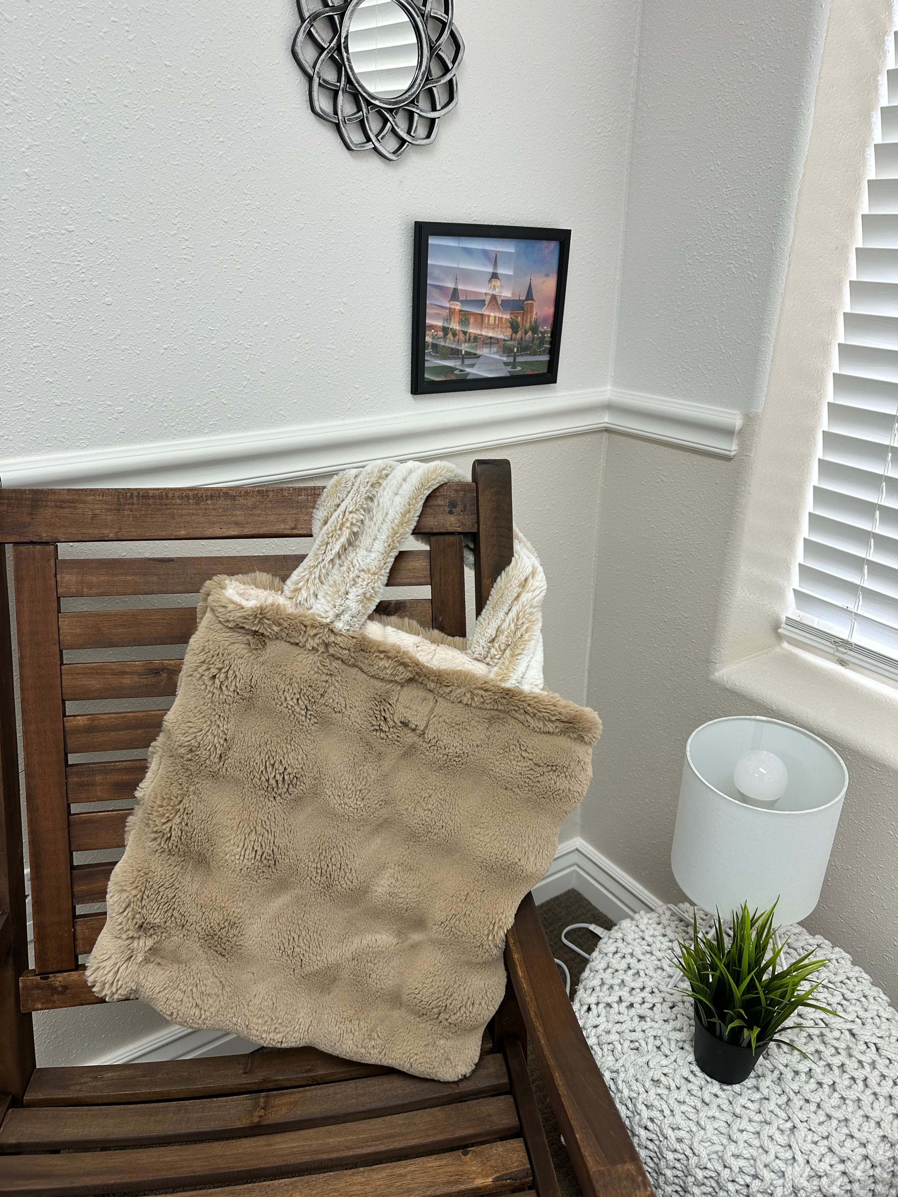 Neutral Carryall