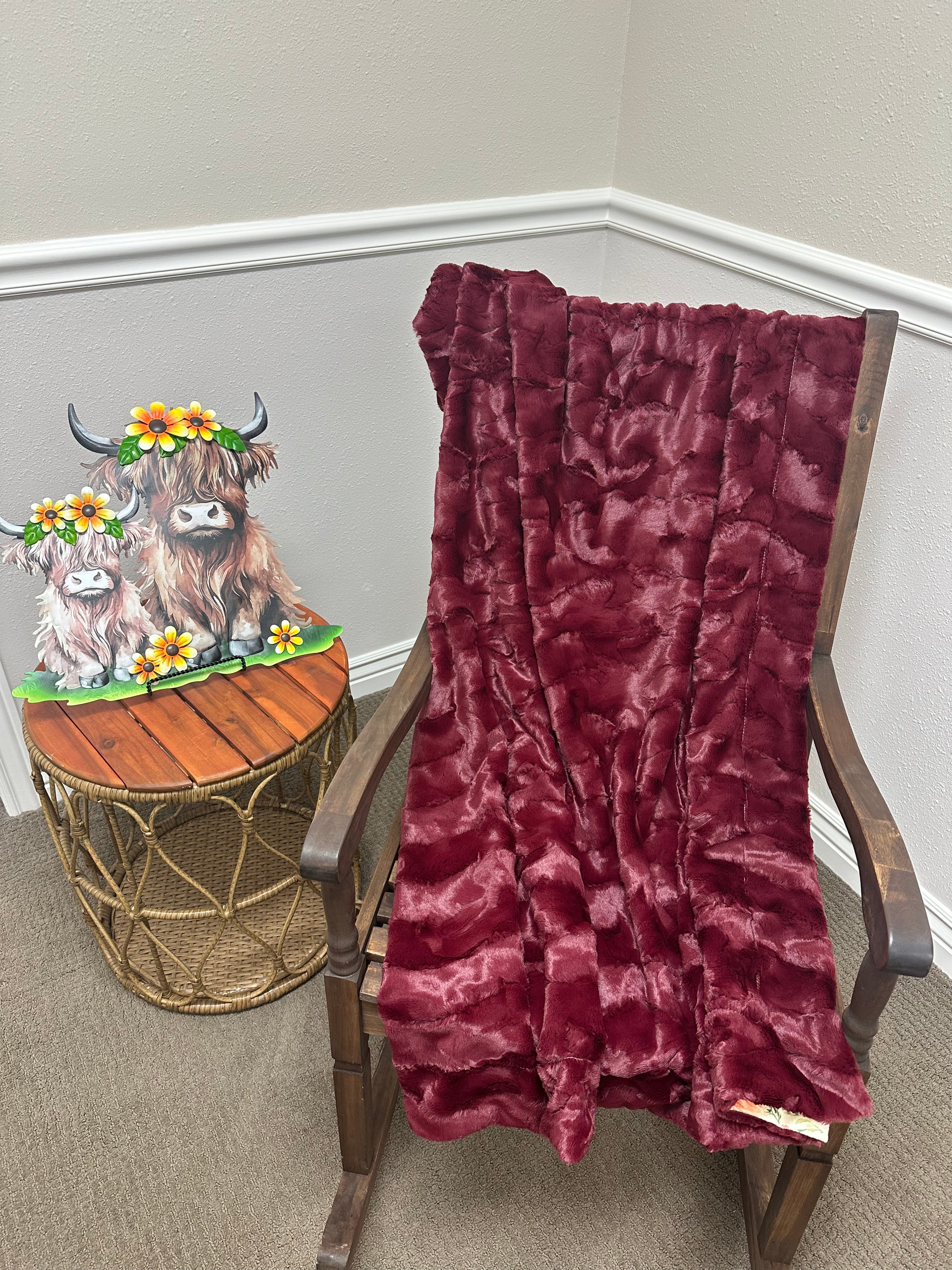 Highland cow Simple Throw