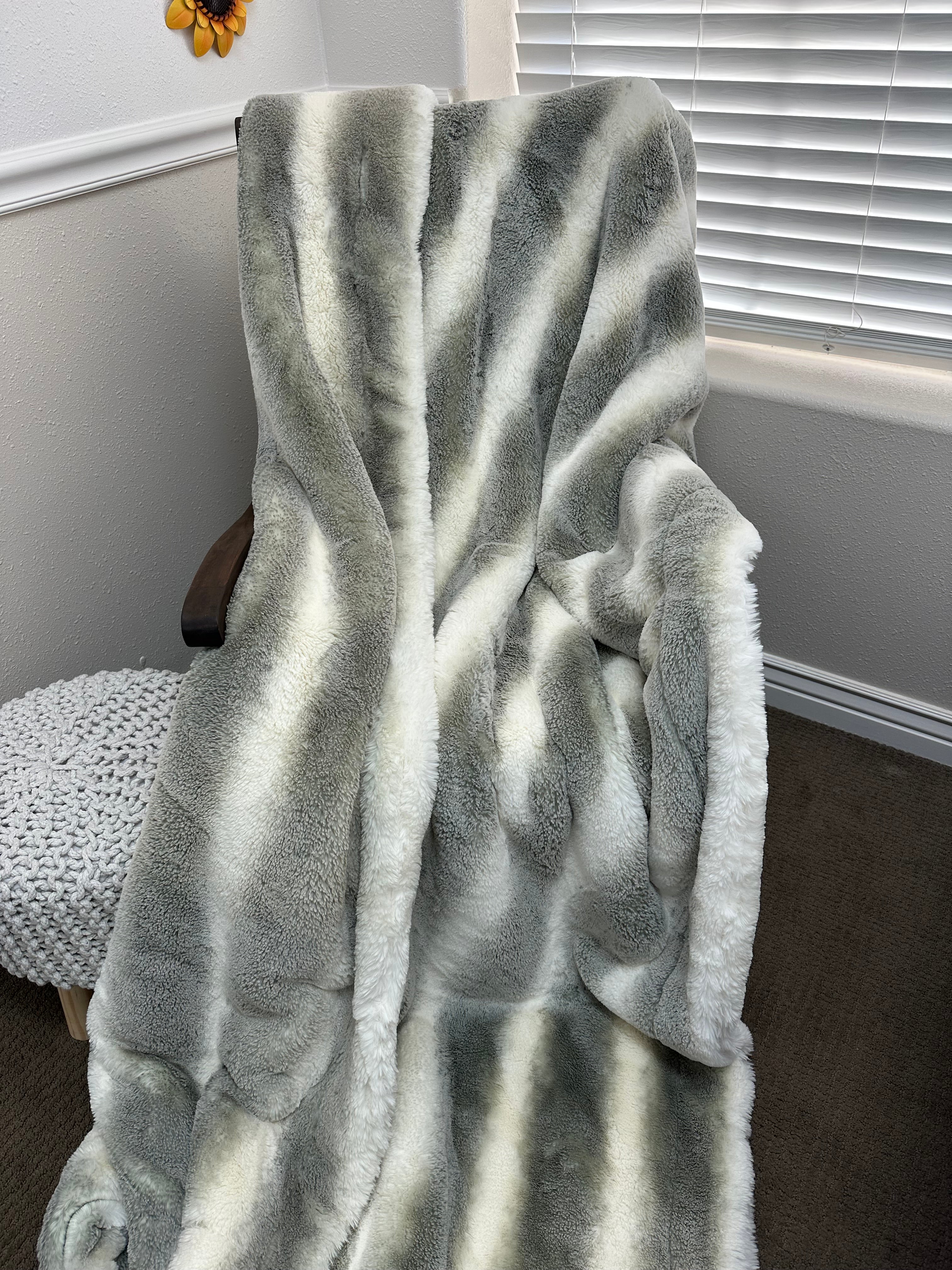 Double sided Artic Chinchilla