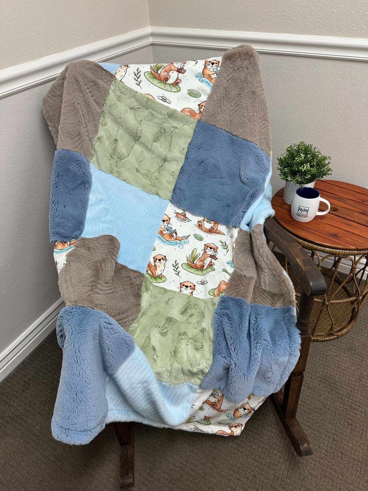 Otter Throw