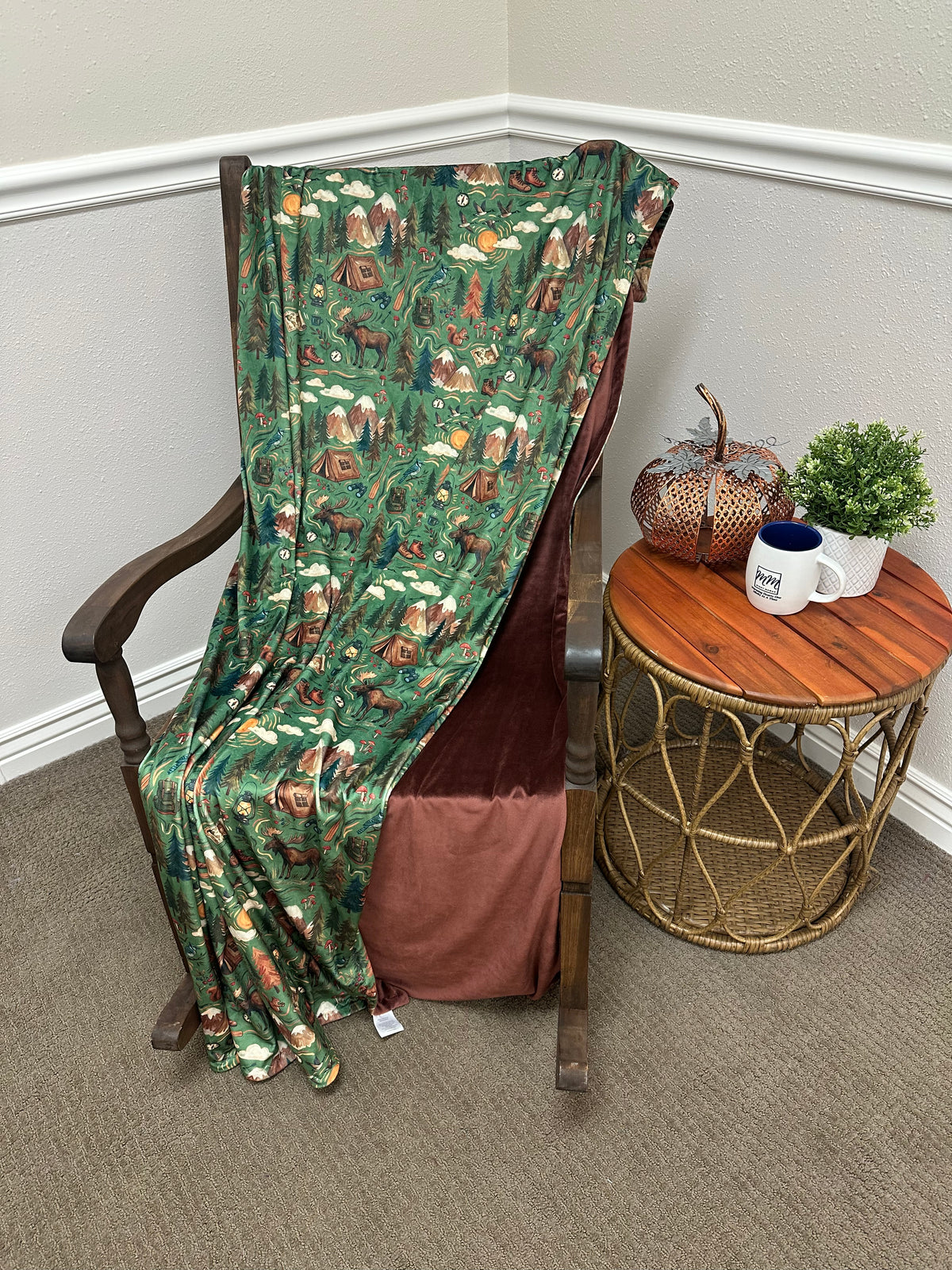 Moose Camping Marsh 60”x72”