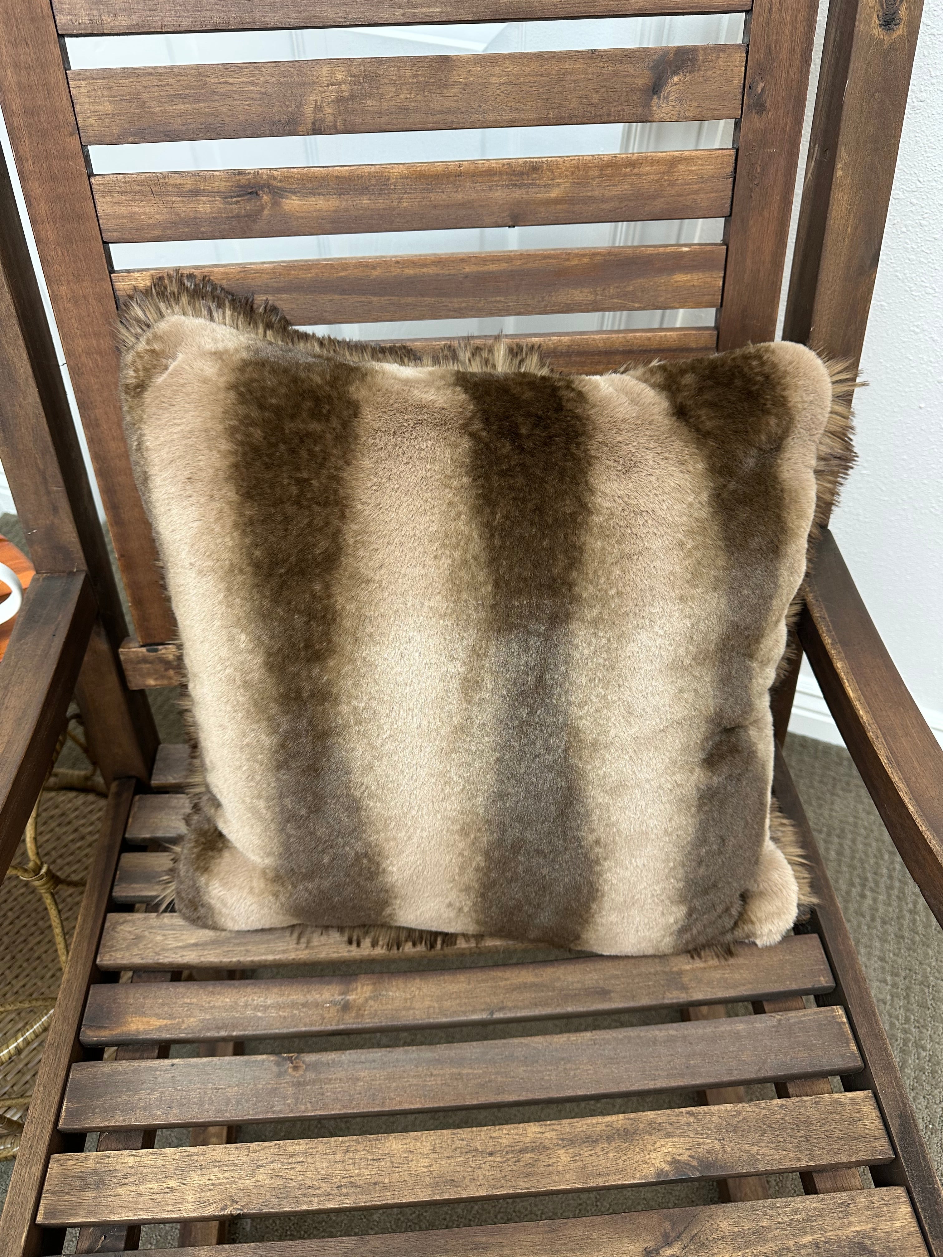 Teddy Throw Pillow Cover