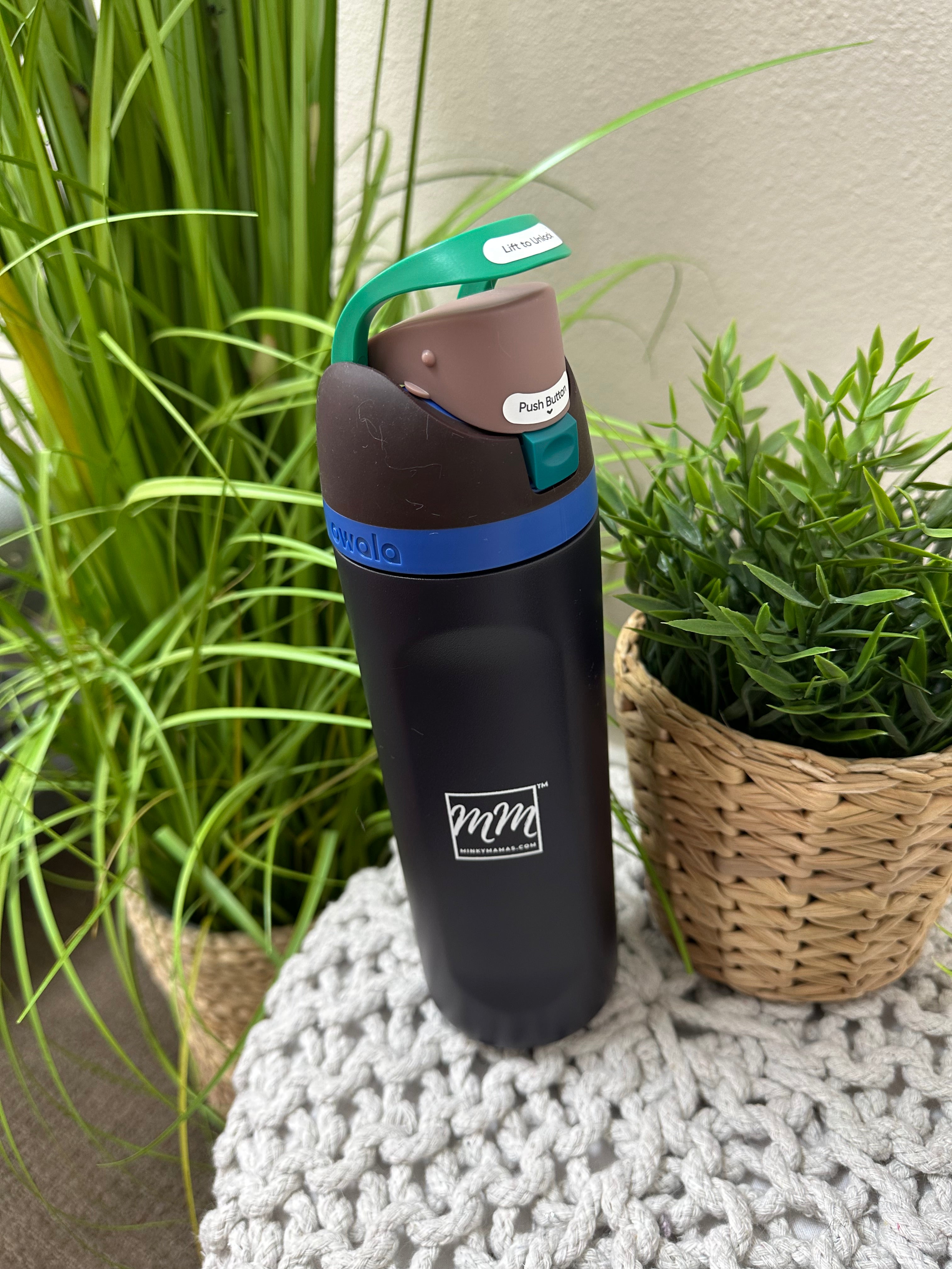 Owala Water Bottle 24 oz