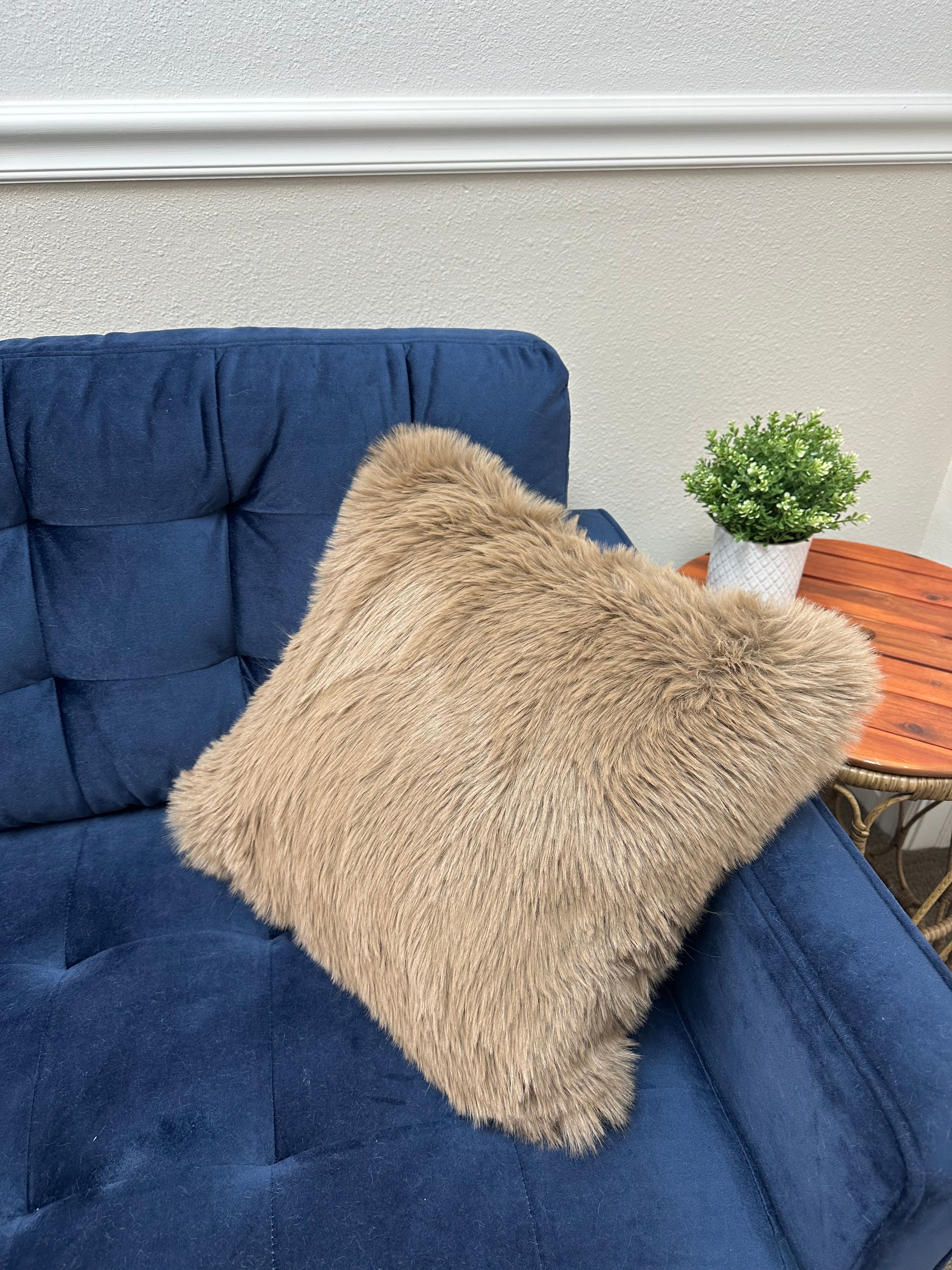 Dreamy Throw Pillow Cover