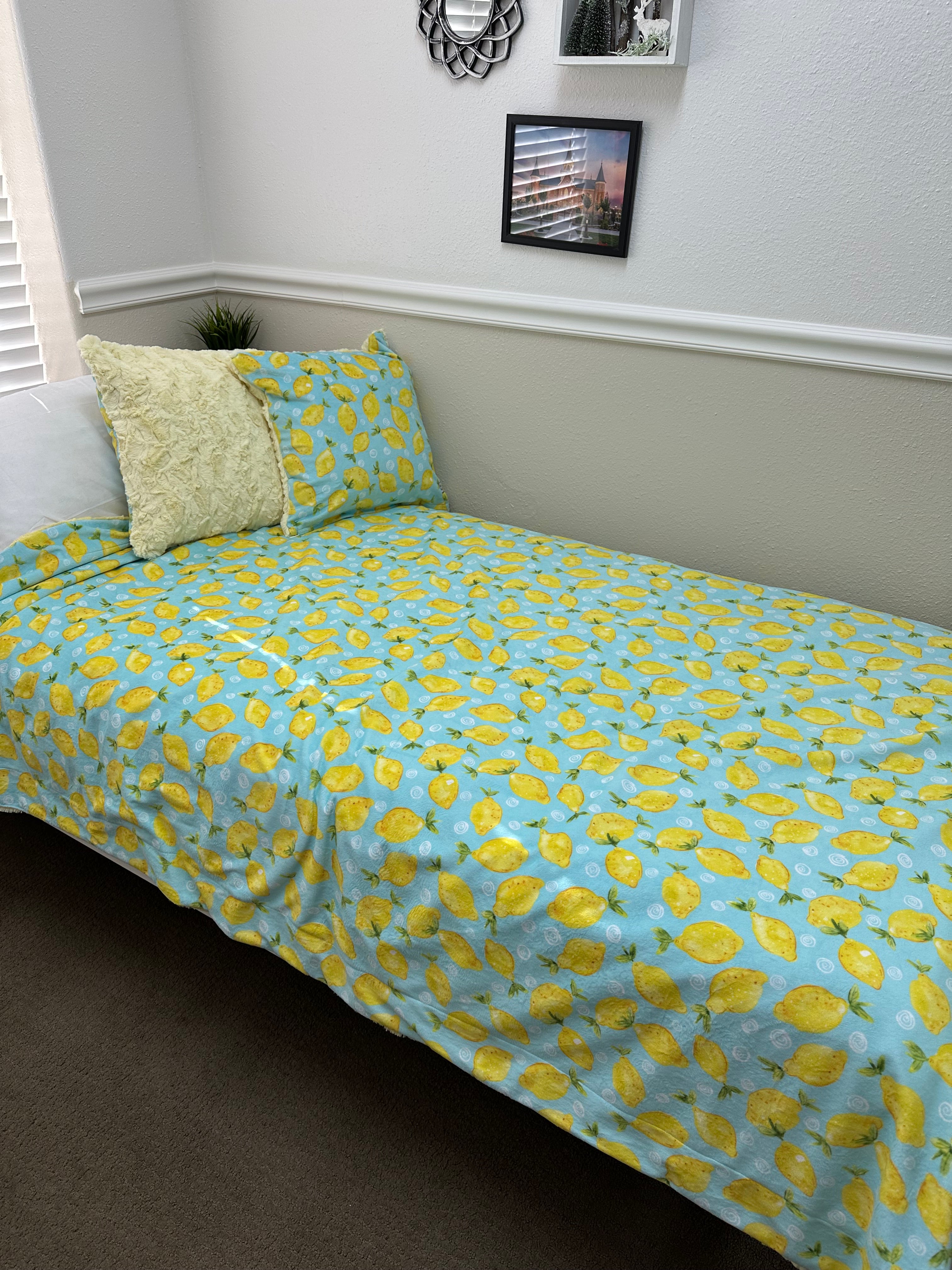 Lemon Simple Minky Mama