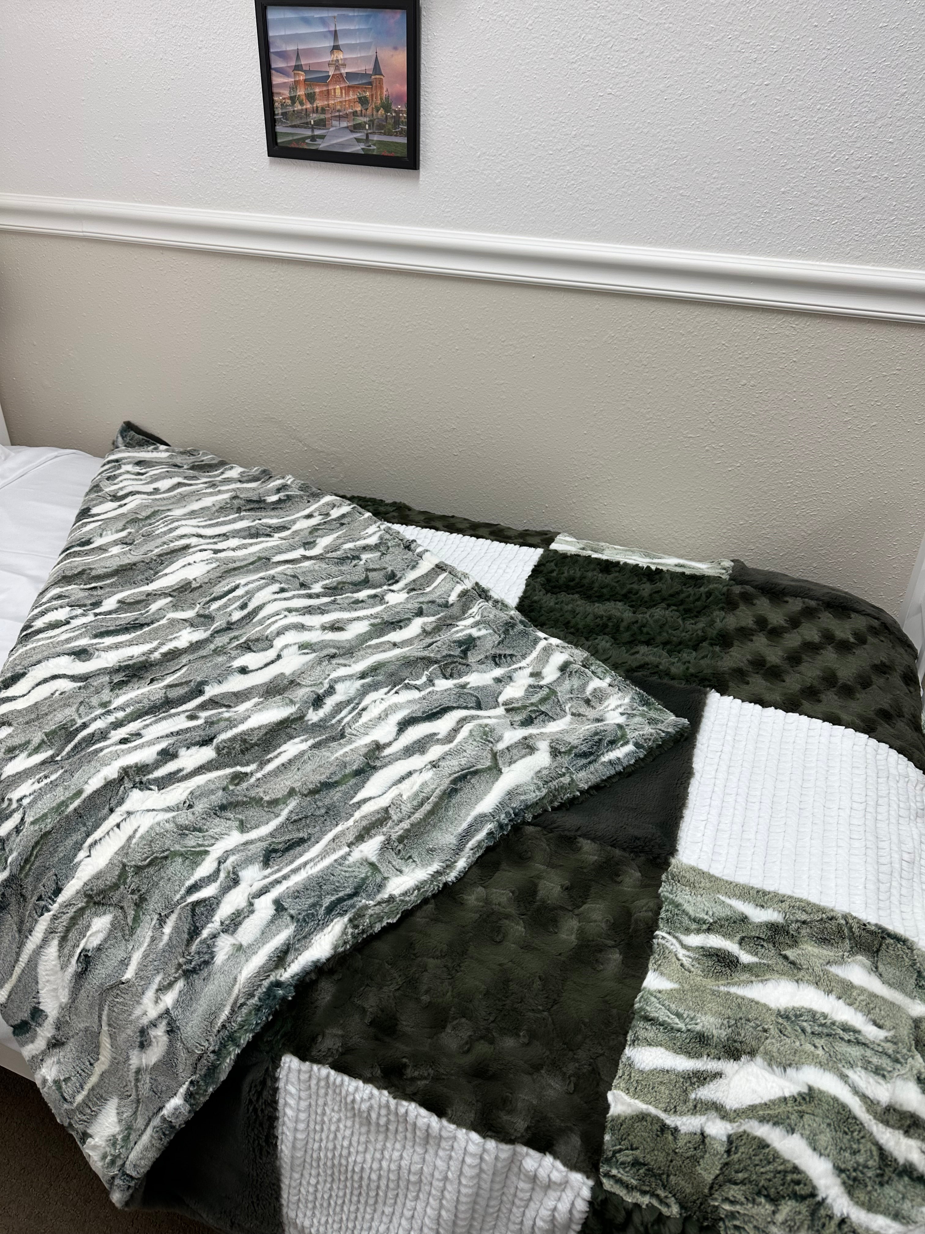 Green Himalayan Minky Mama