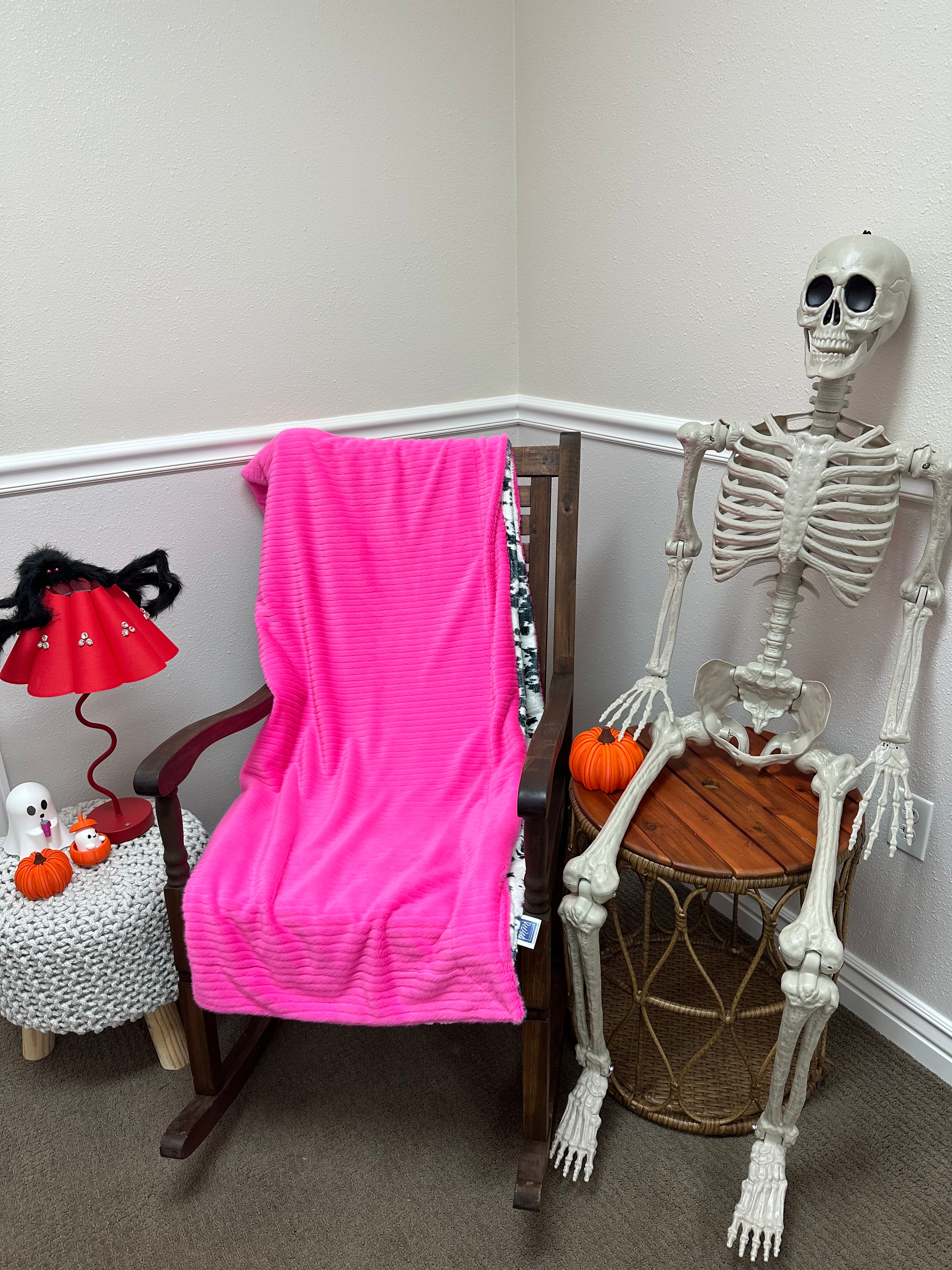 Think Pink Jersey speckled Calf Throw