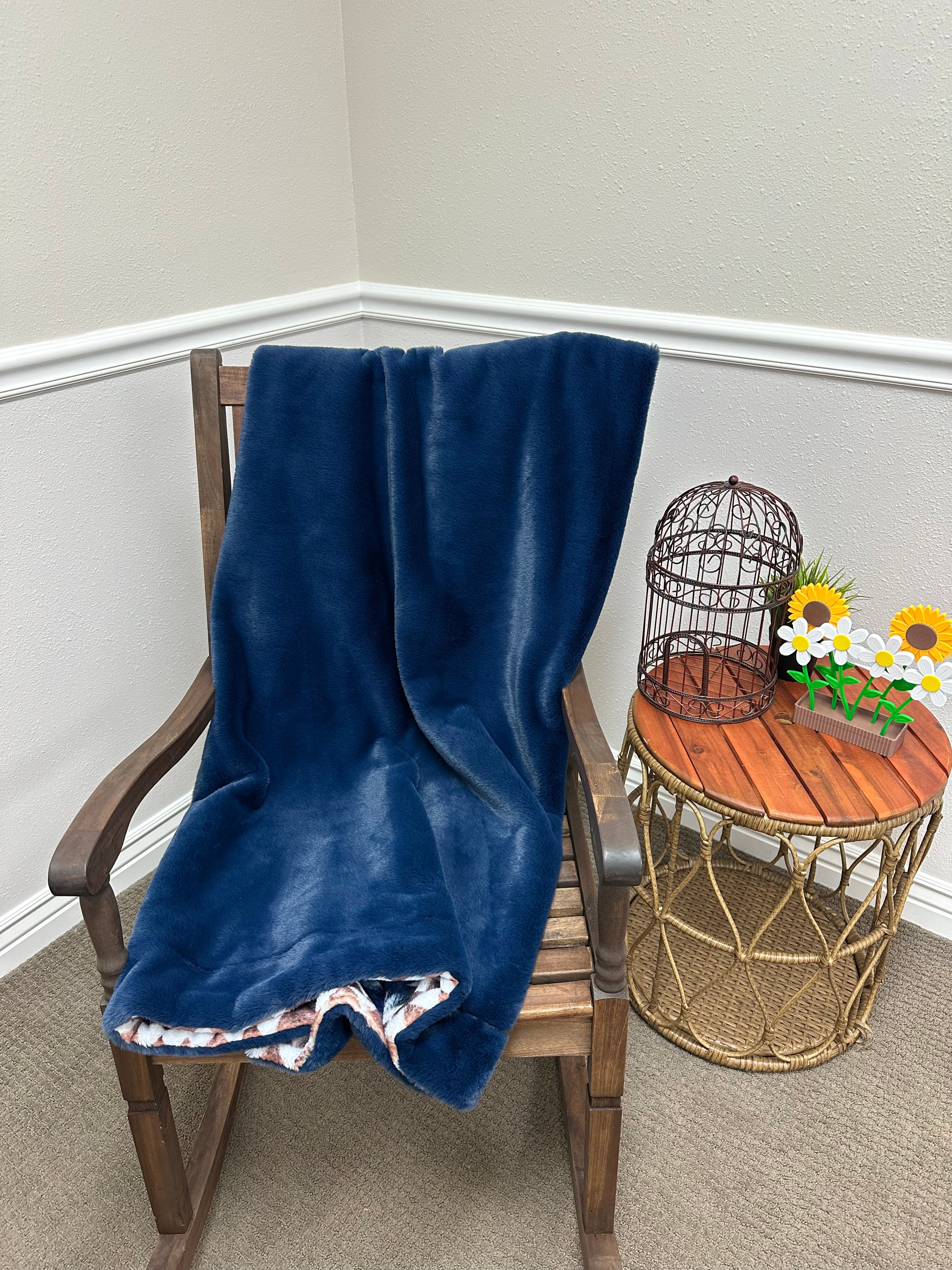 Outwest Throw