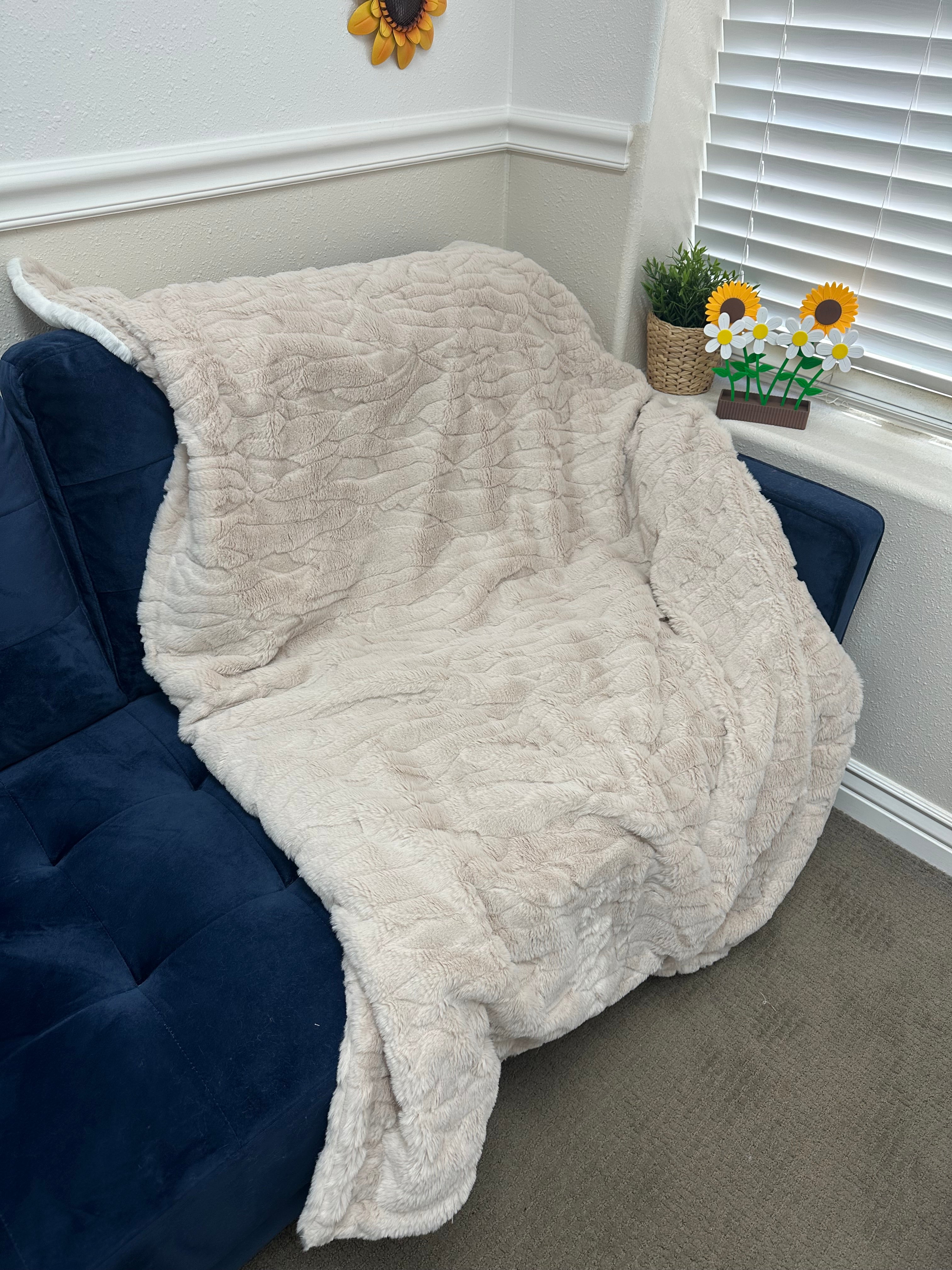 Mushroom four seasons Throw