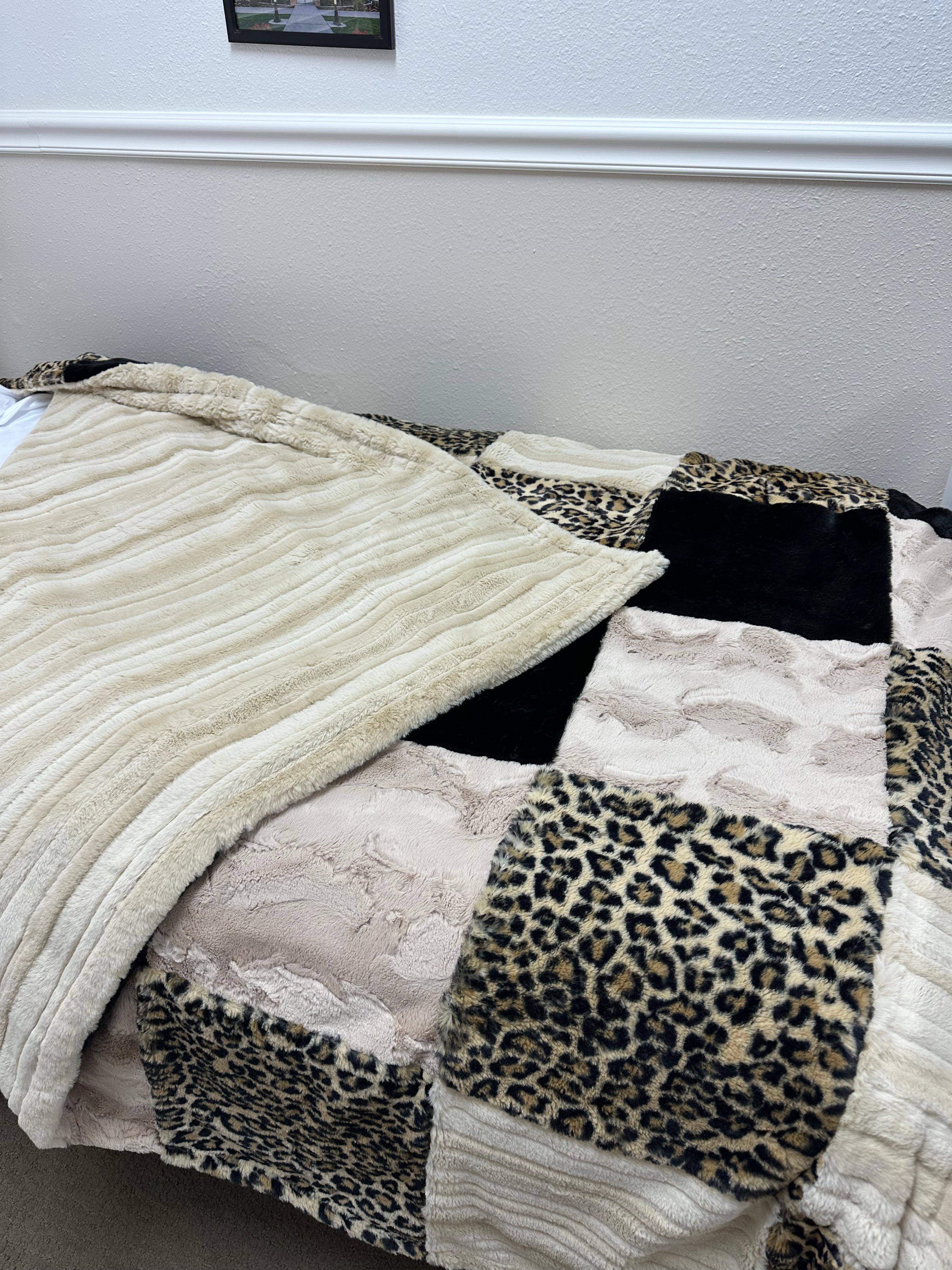 Vienna Animal Minky Mama