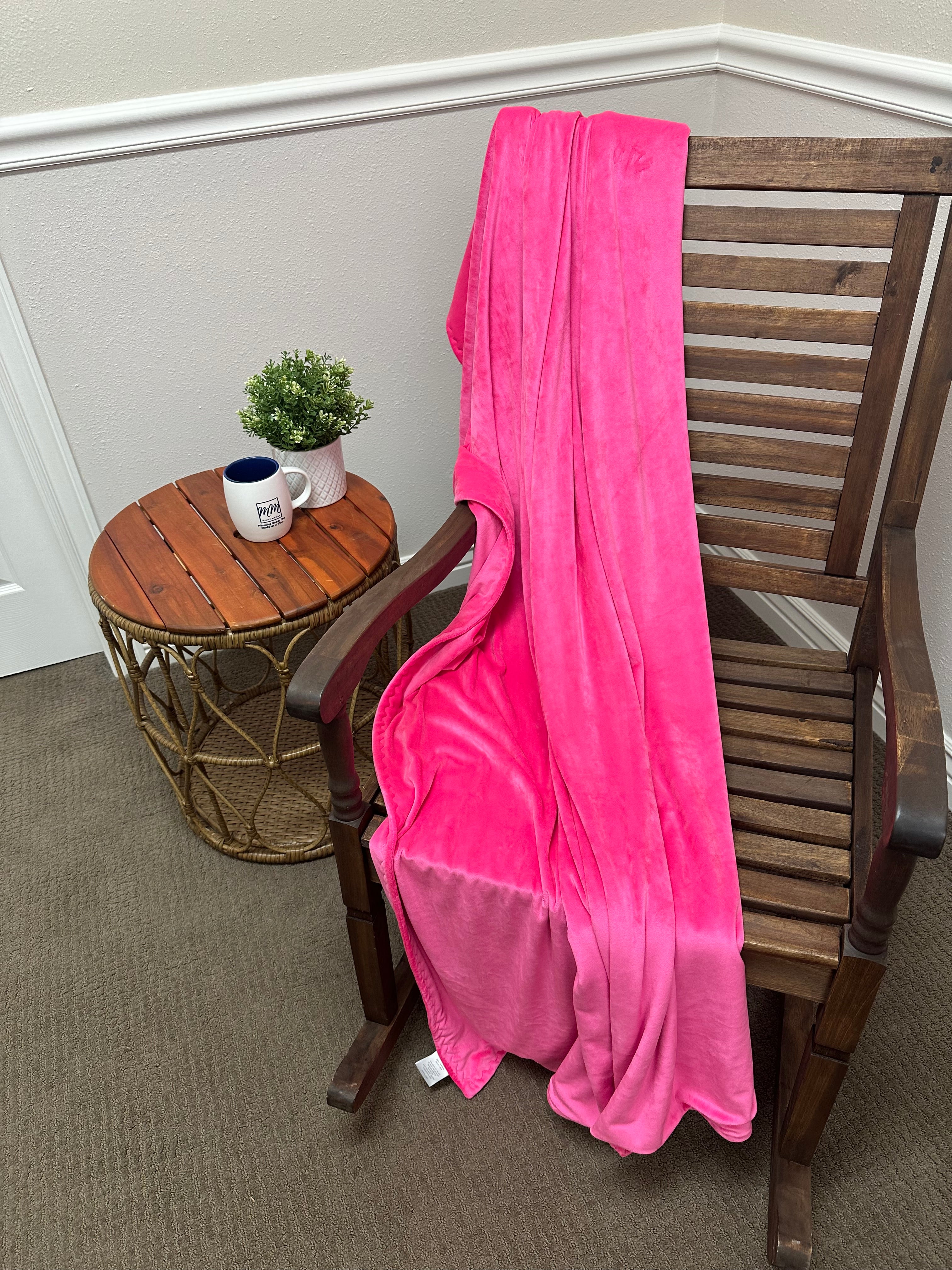 Think Pink 60”x72” Marshmallow