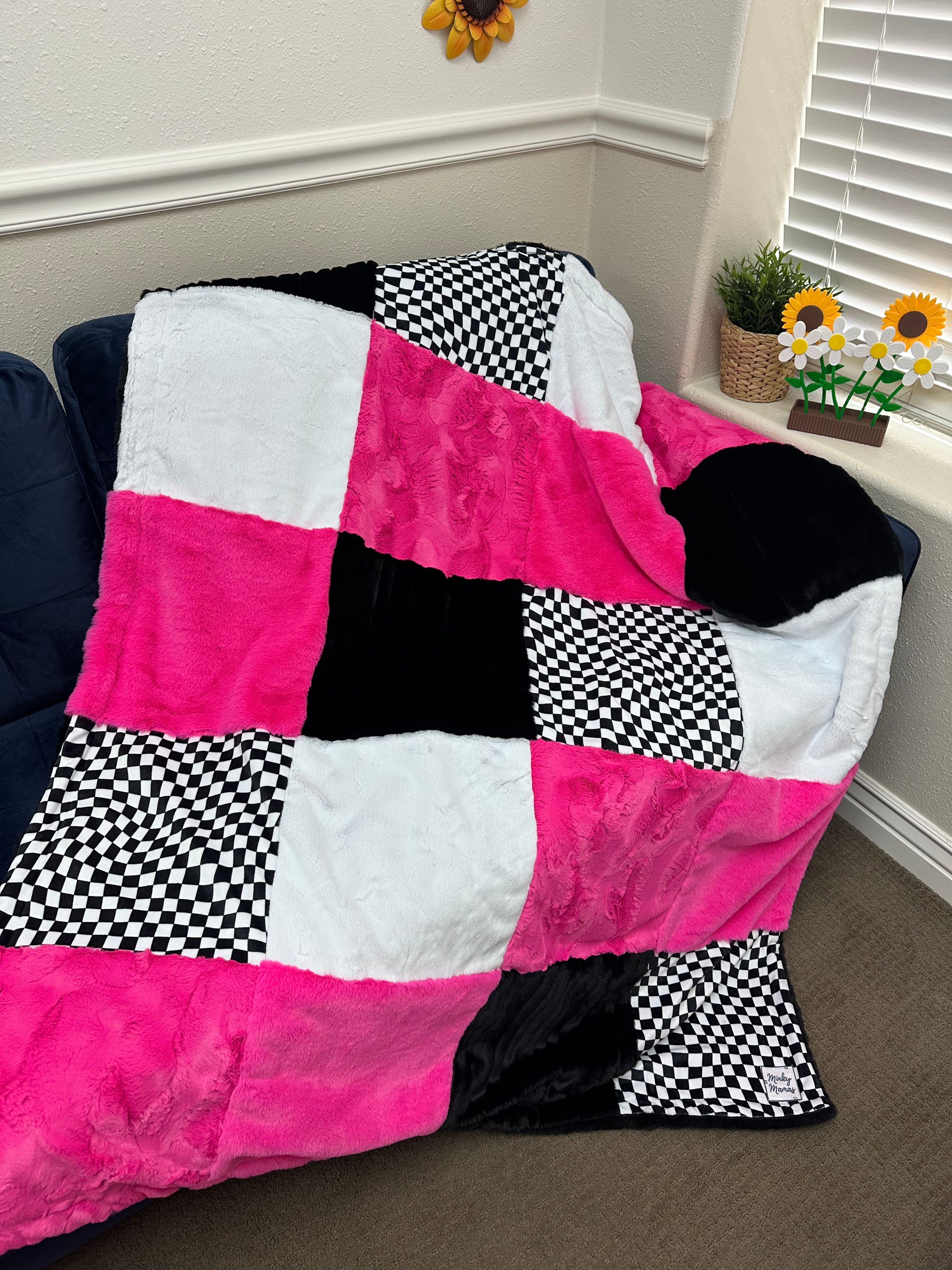 Think pink check Throw