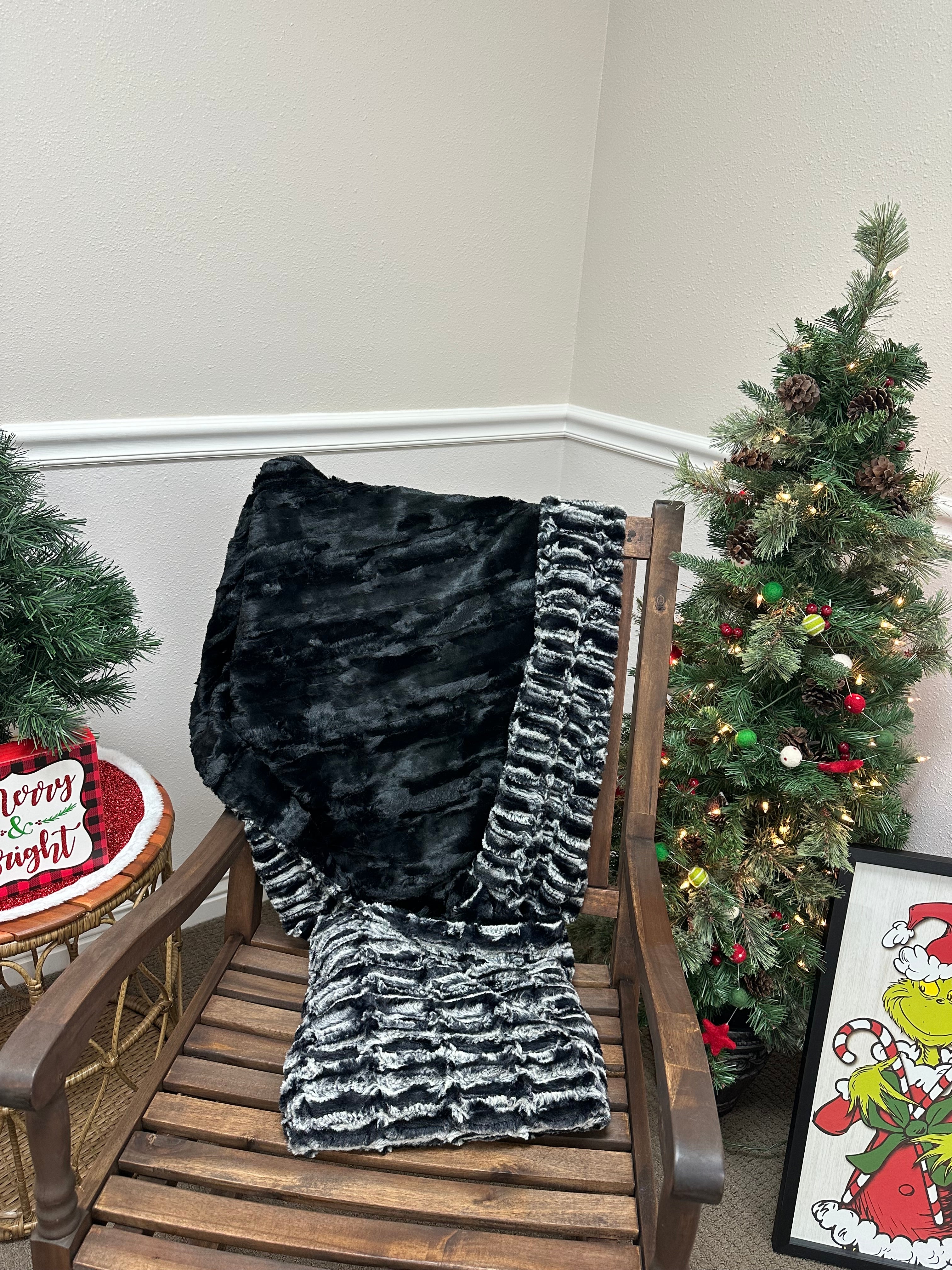 Lapin Travel Blanket