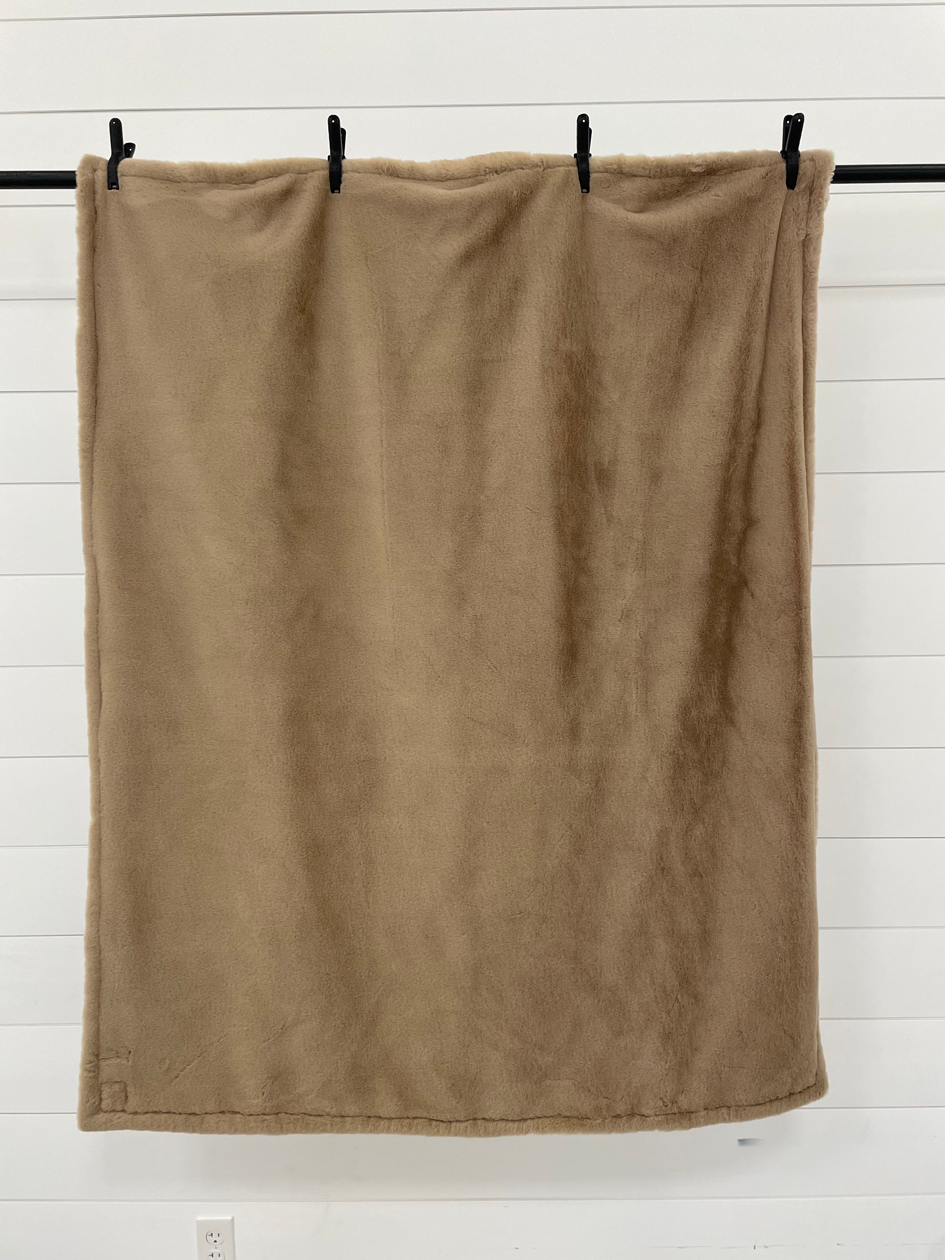 Mushroom Baby Whispy Throw