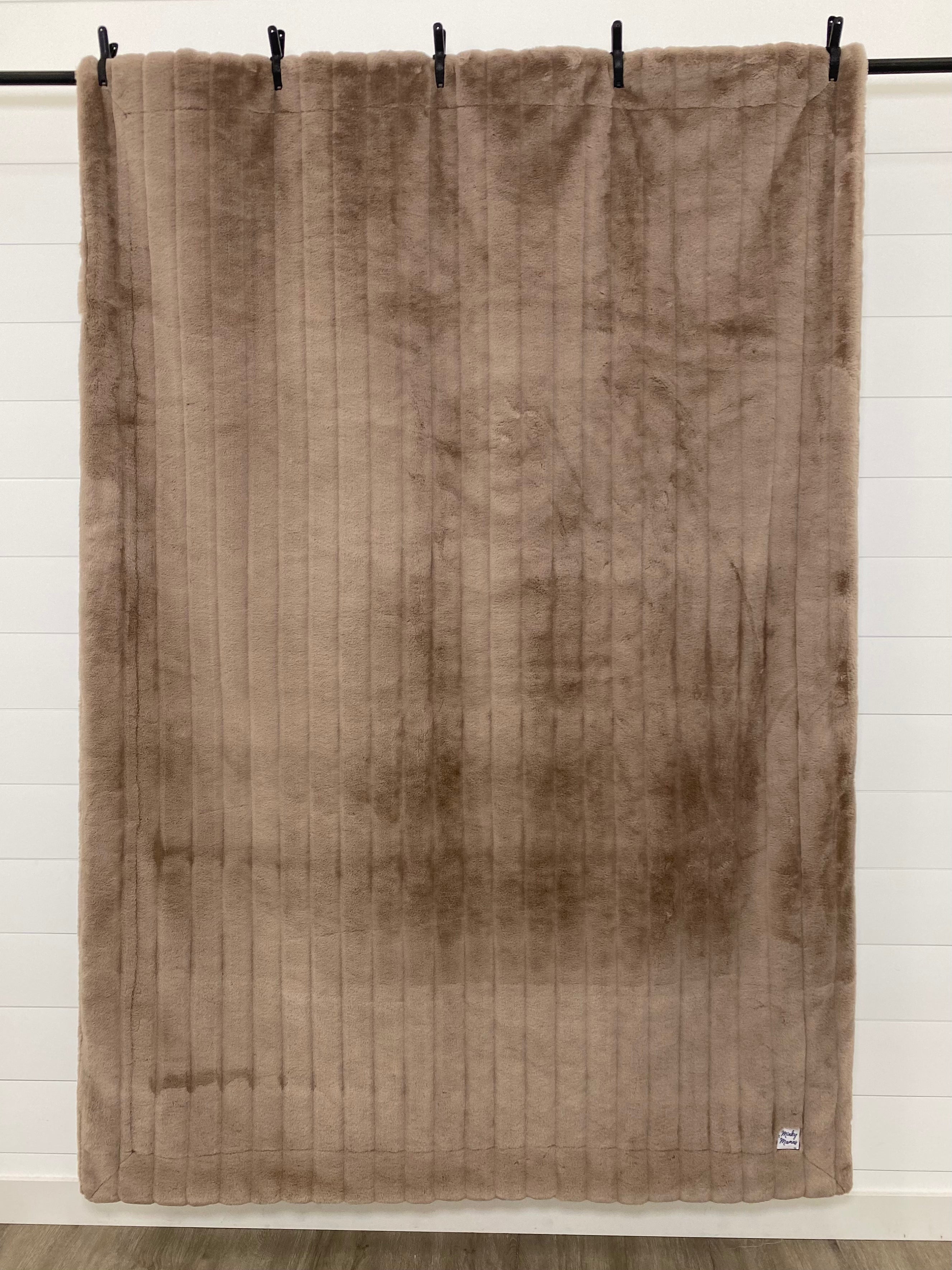 The Simply Taupe Minky Mama