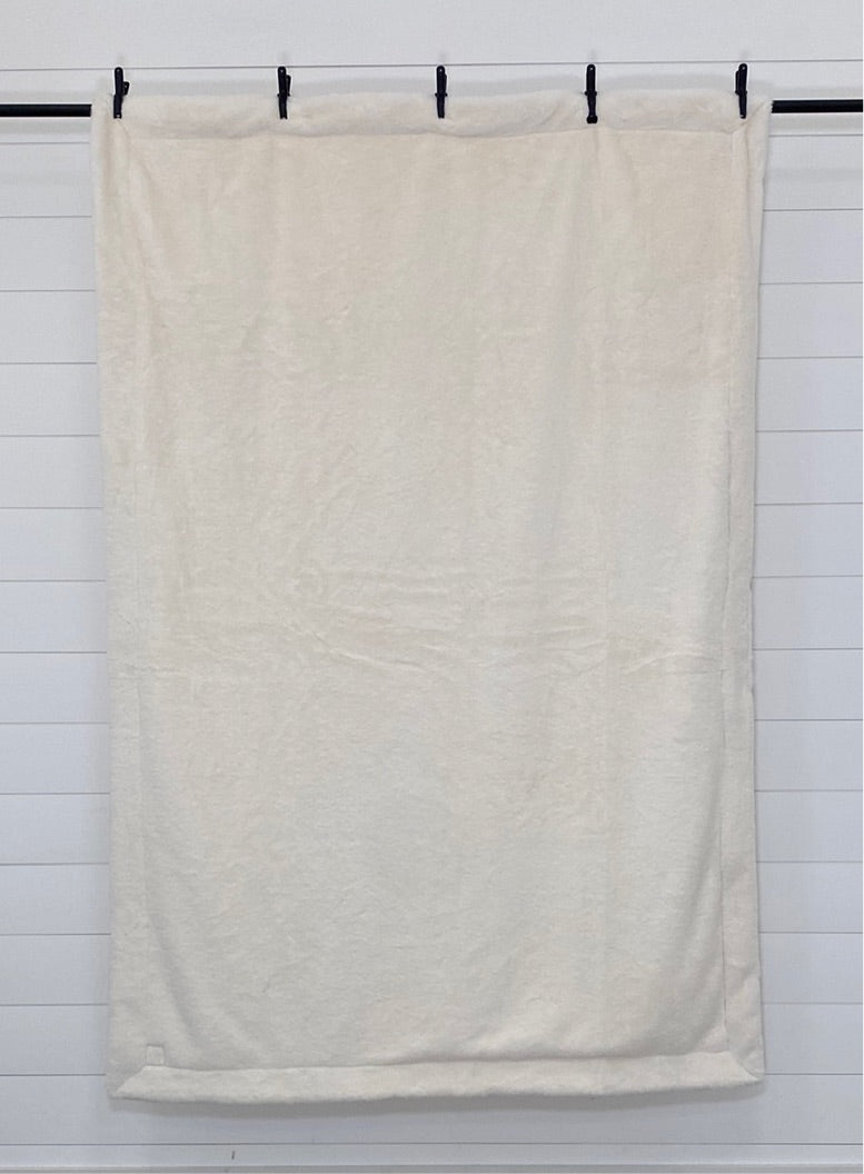 Natural Luna/Seal Simple Minky Mama
