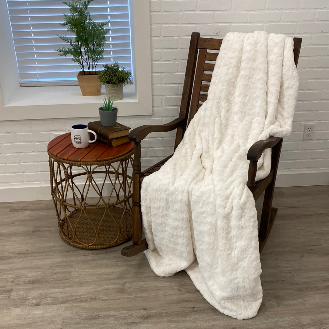 Natural Luna/Seal Simple Minky Mama