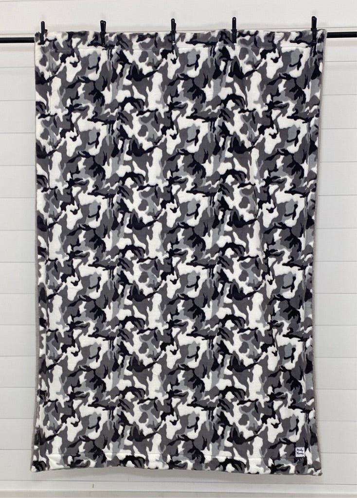 Gray Camo/Silver Koala Simple Minky Mama