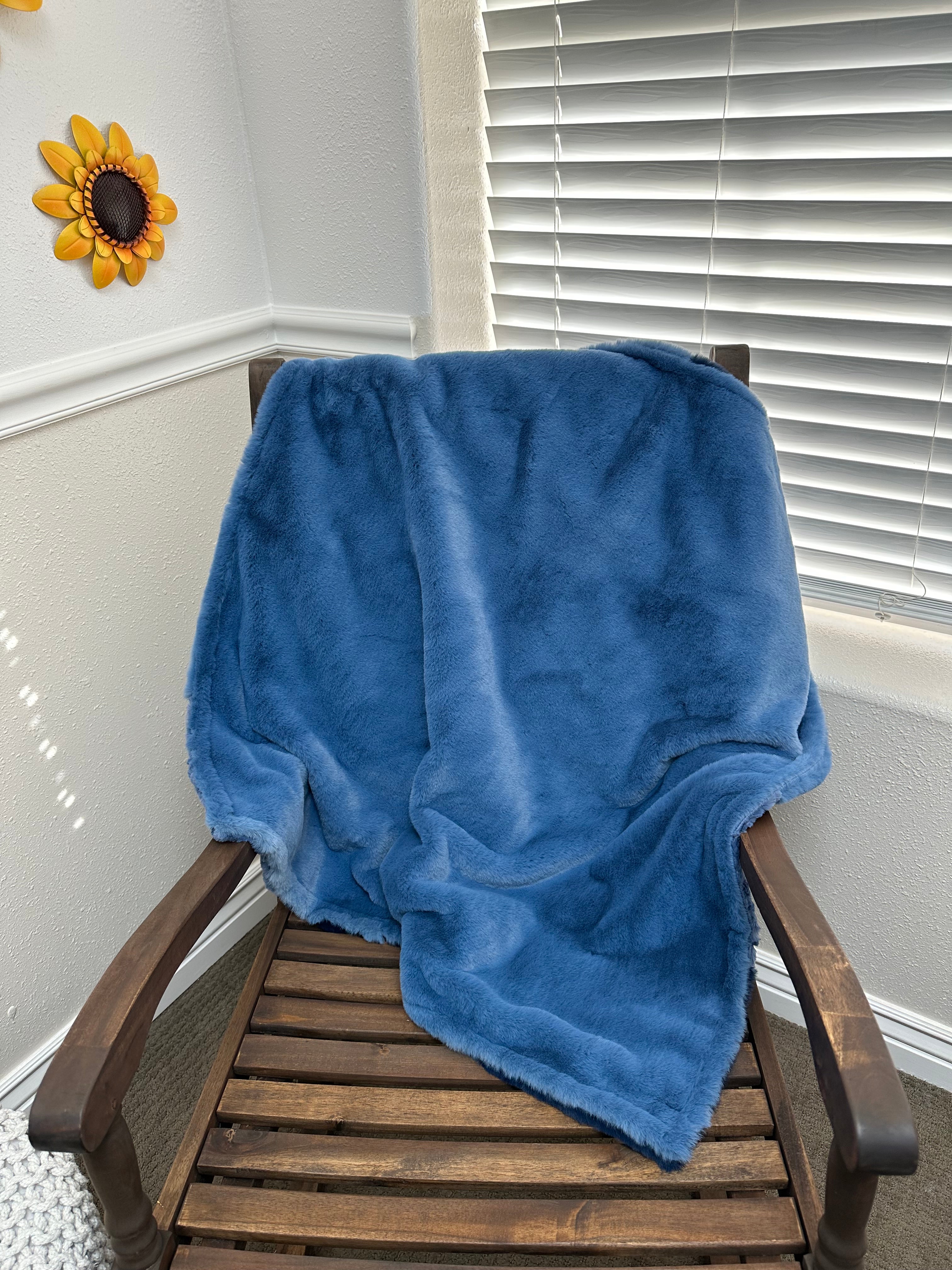 Different shades of blue Infant