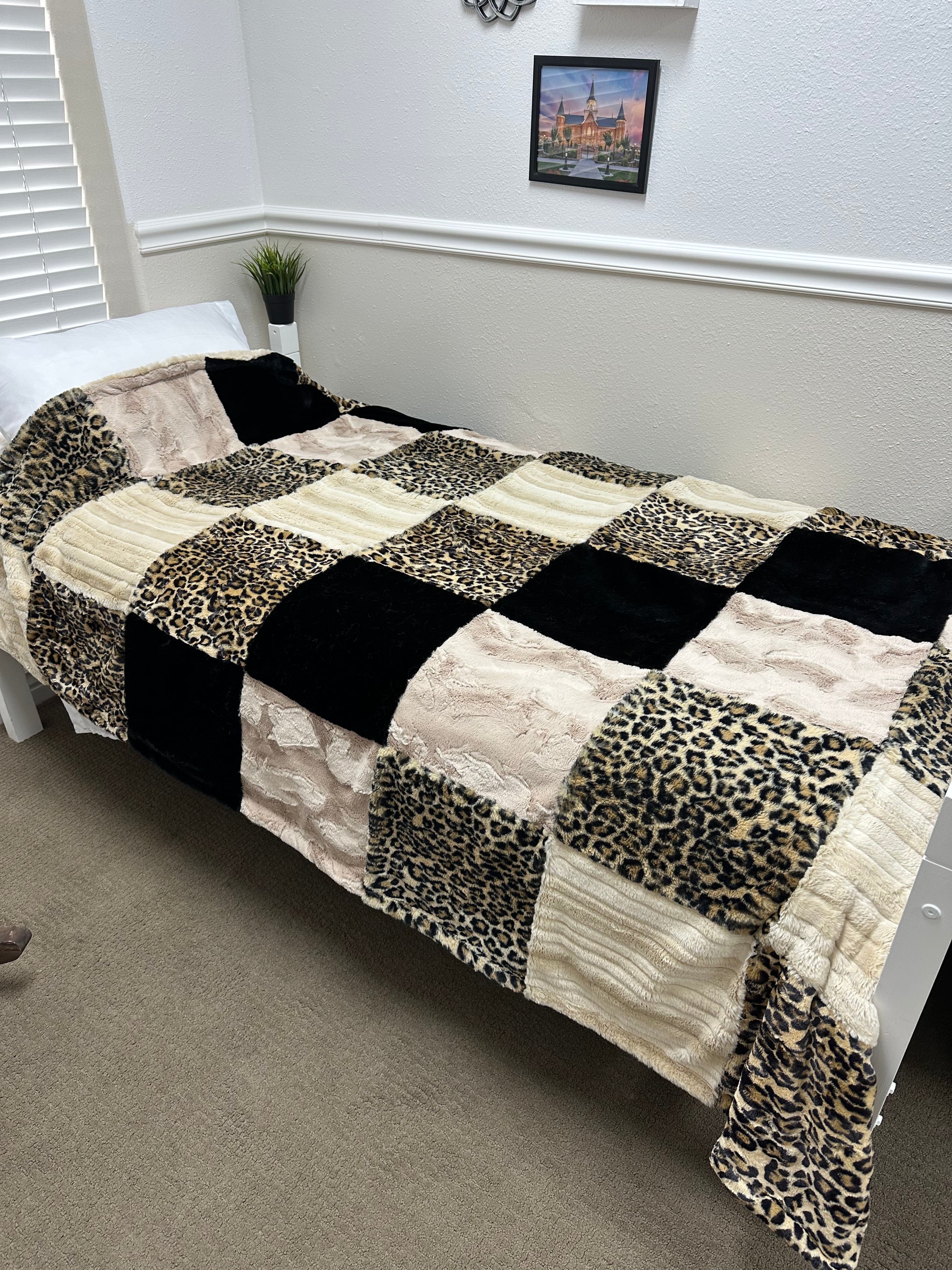 Vienna Animal Minky Mama