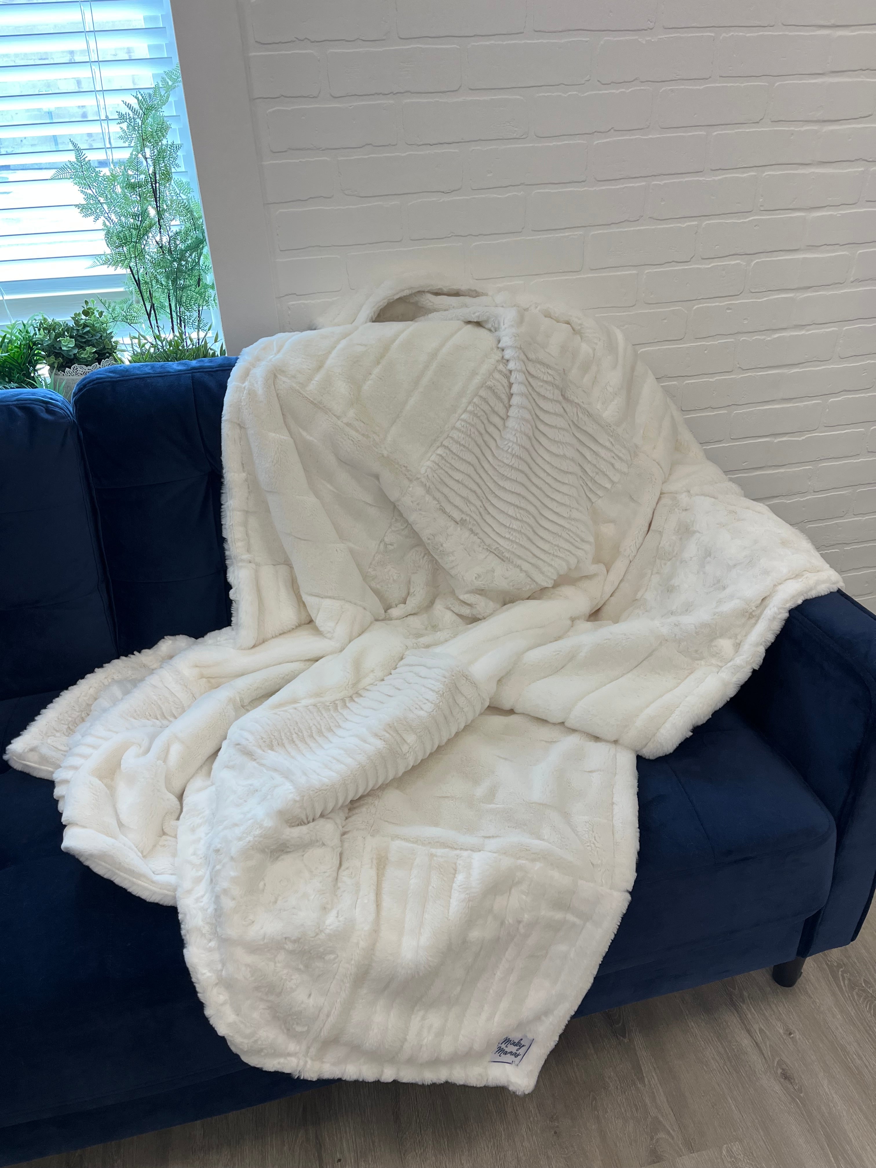 Elegant Cream Throw