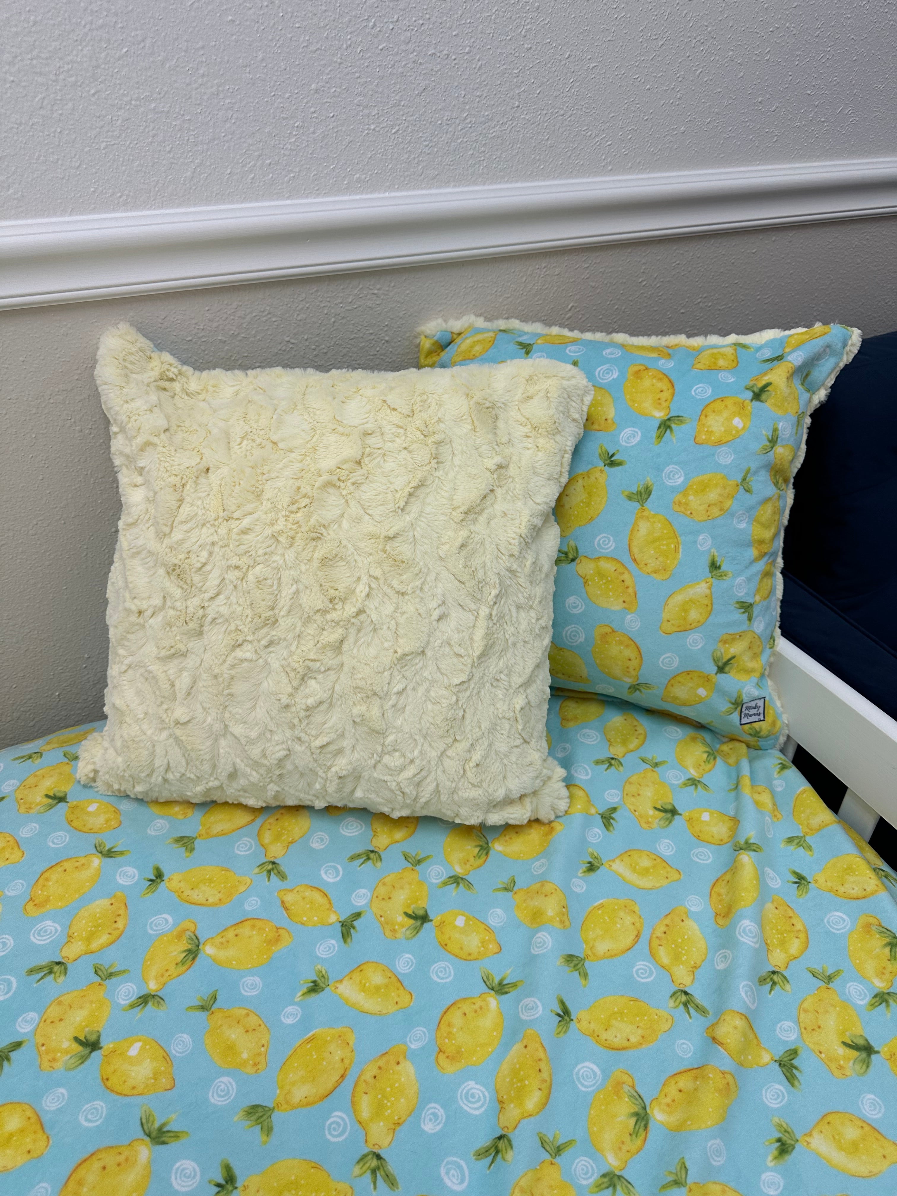 Lemon Throw Pillow Cover