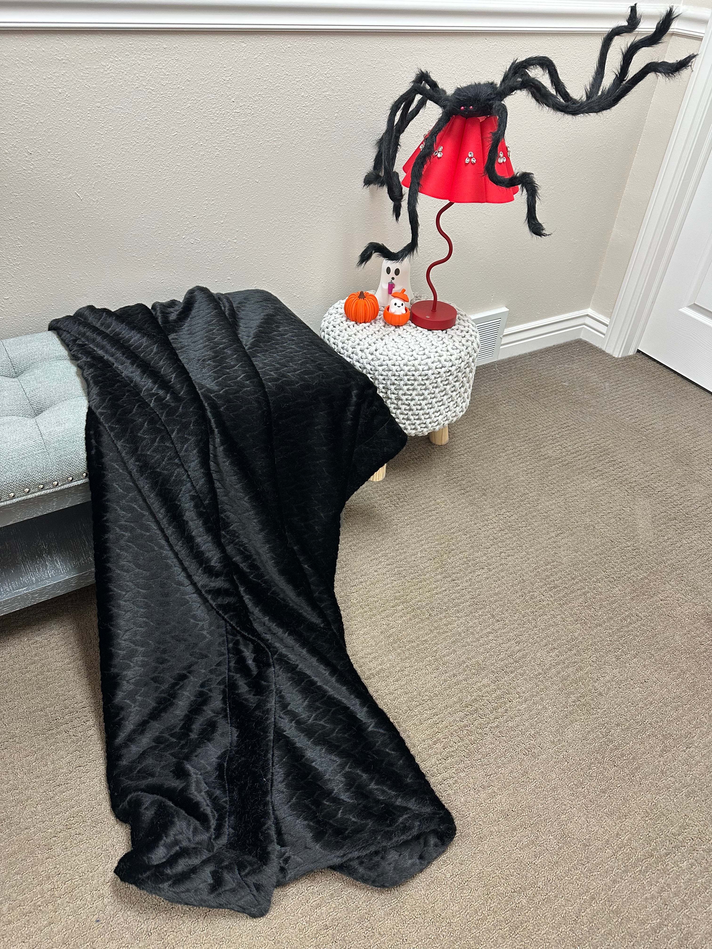 Black Avery Throw