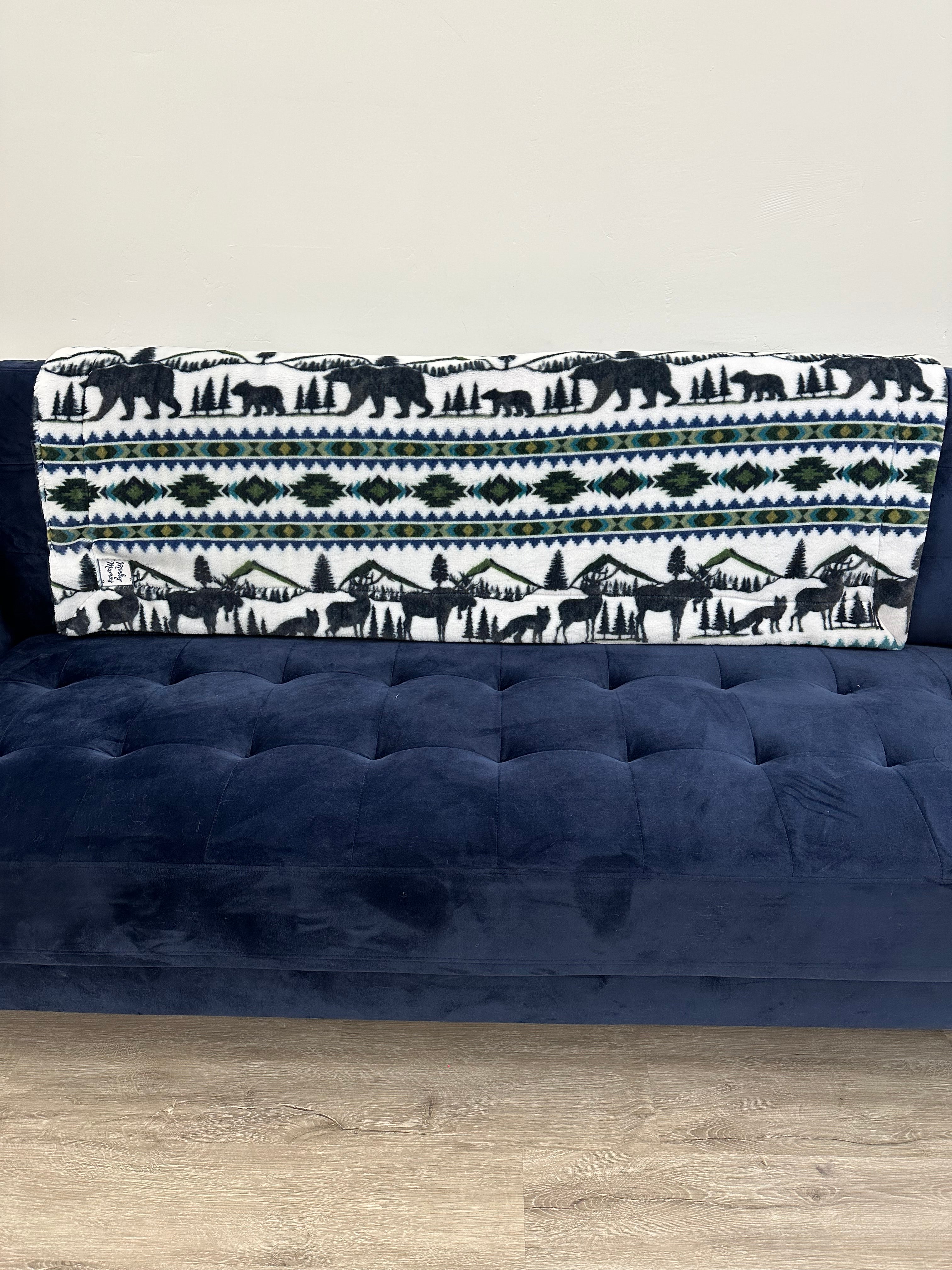 Bear Print Simple Throw
