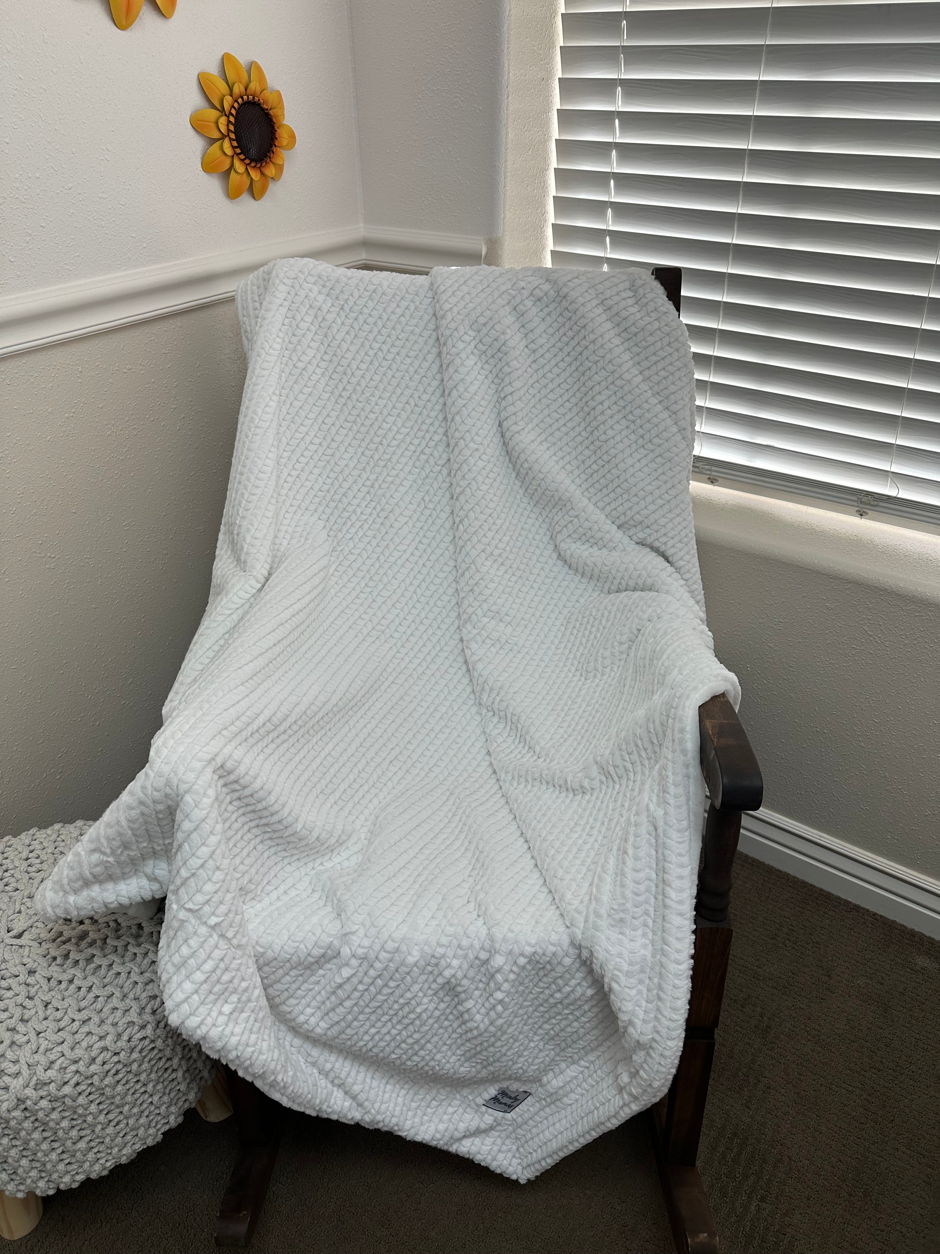 White Paris Simple Throw