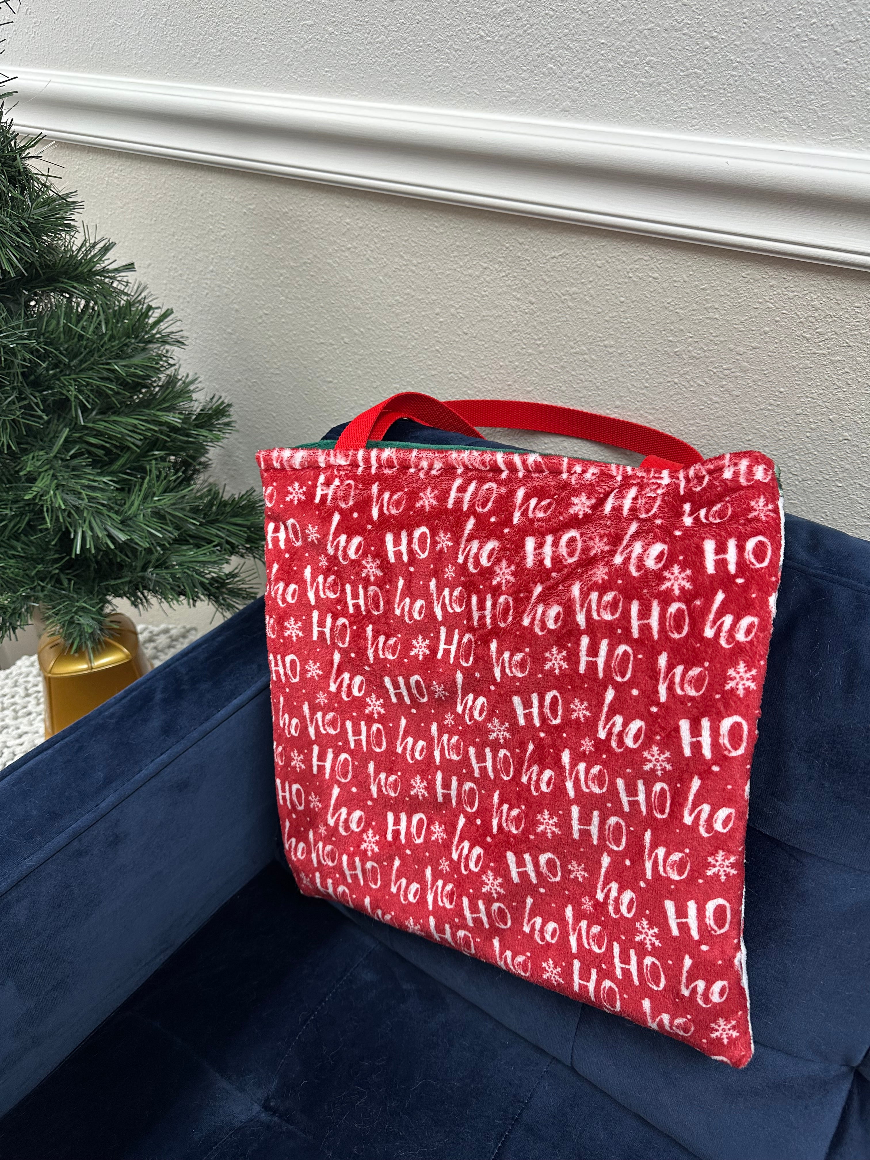 Christmas Cuddle Hand Bag