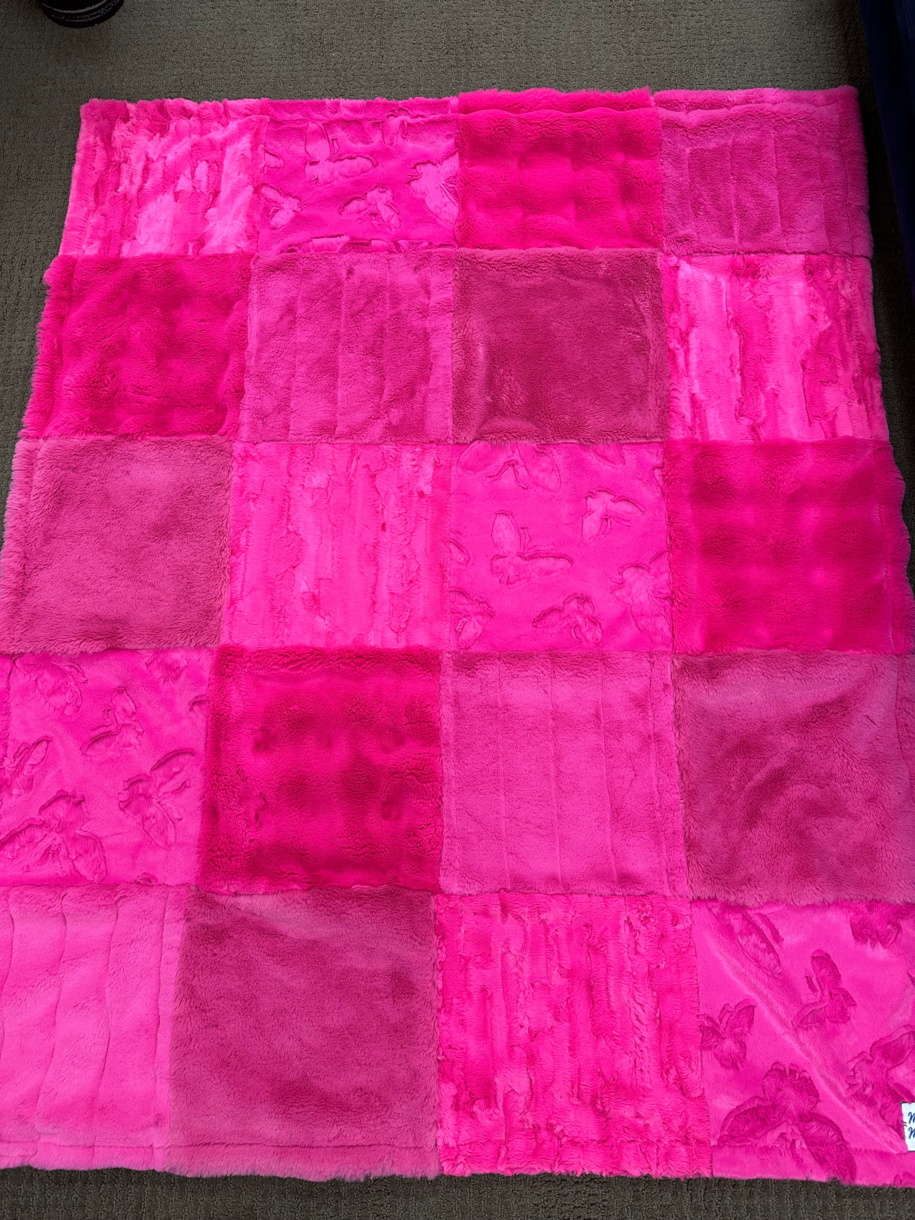 All hot pink Throw