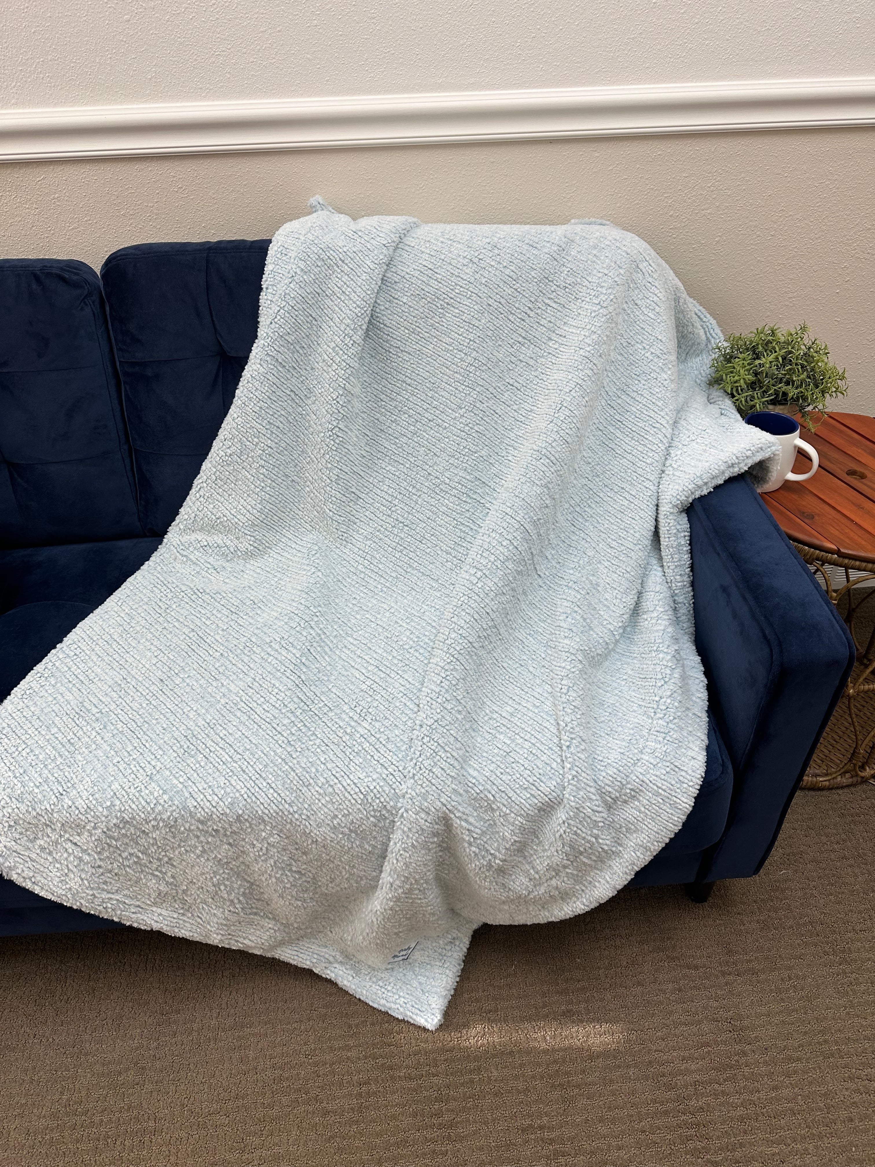 Blue Weave Simple Throw