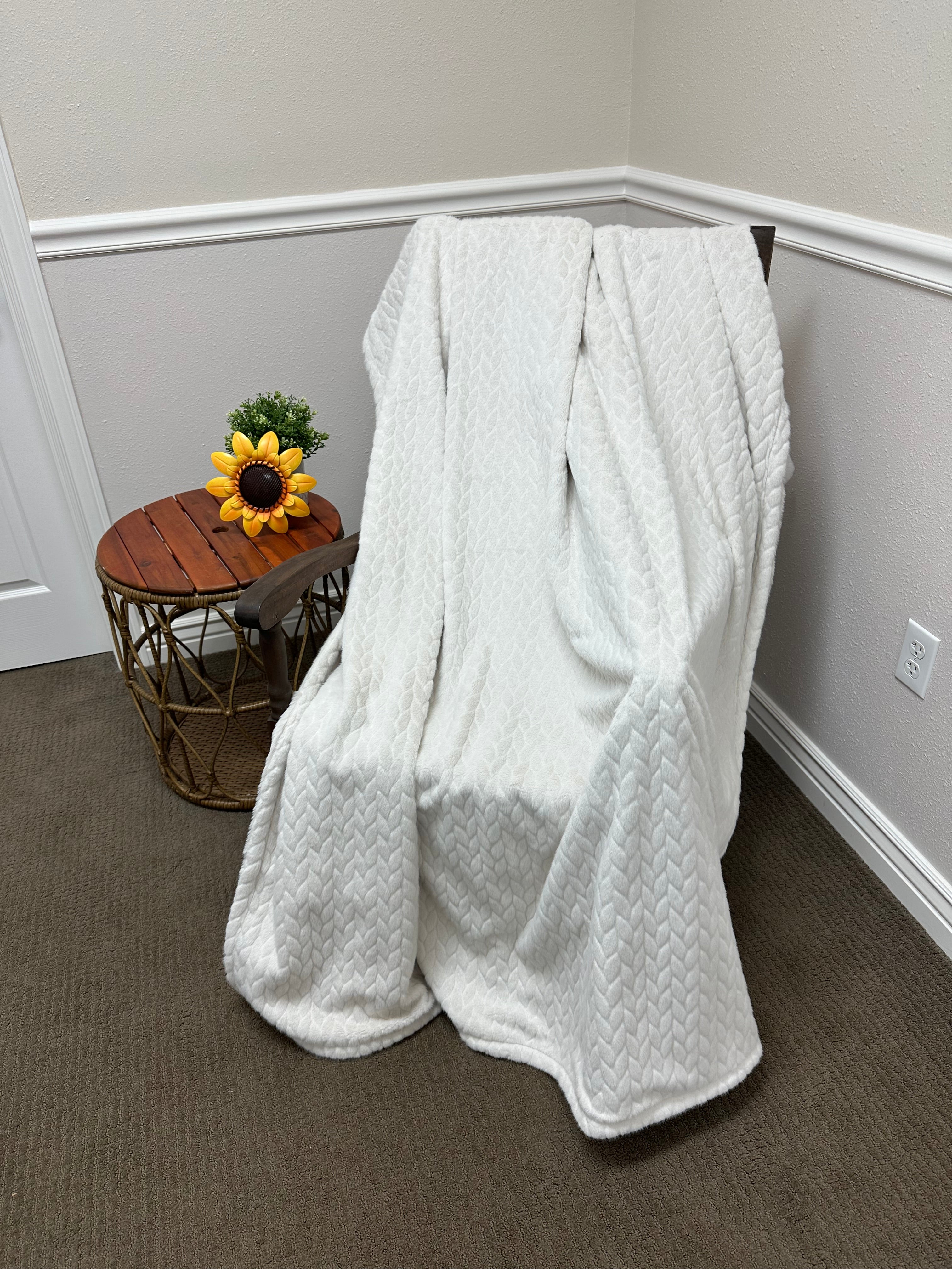 Cream Neutral Minky Mama
