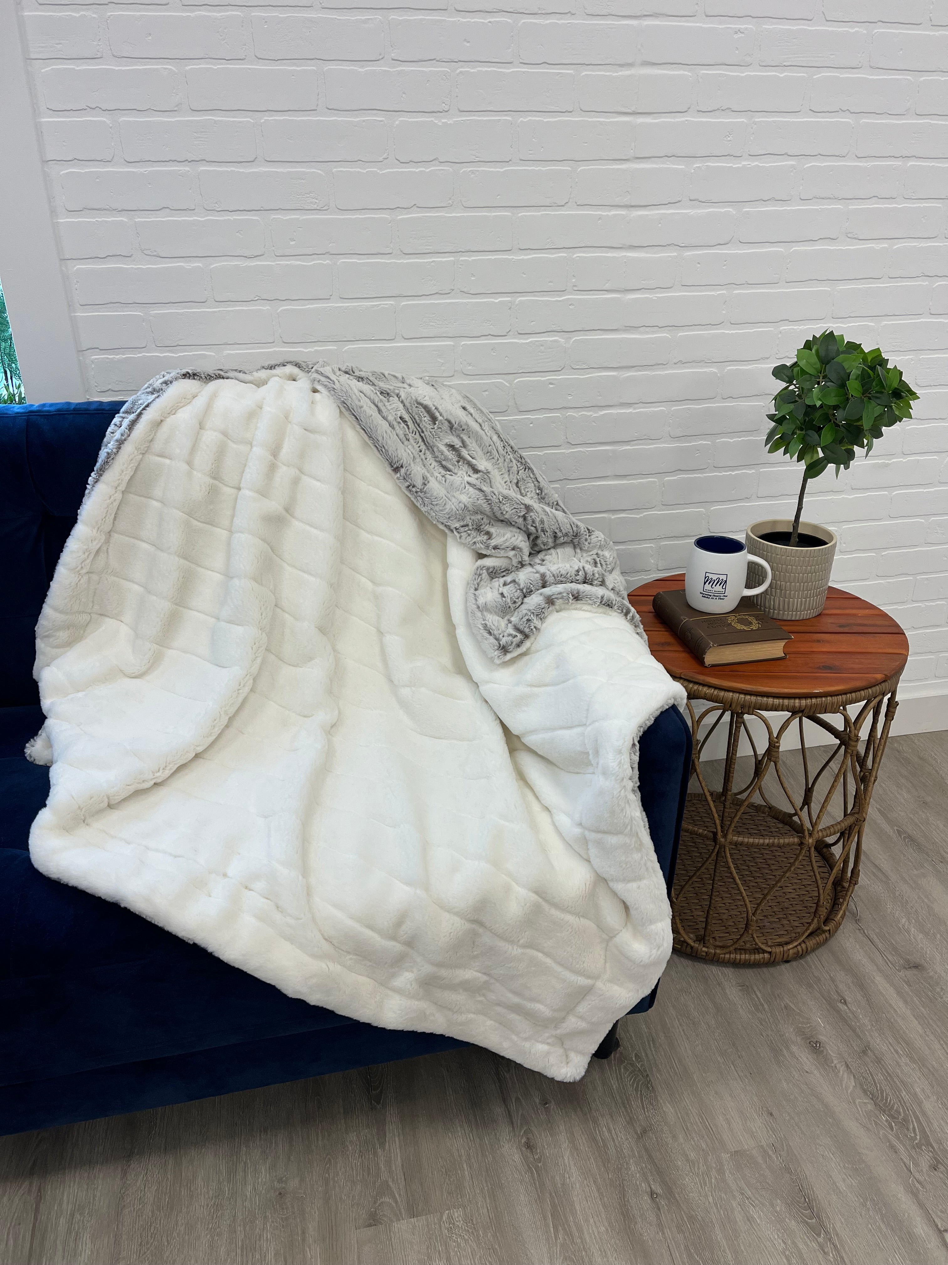 Neutral Simple Throw
