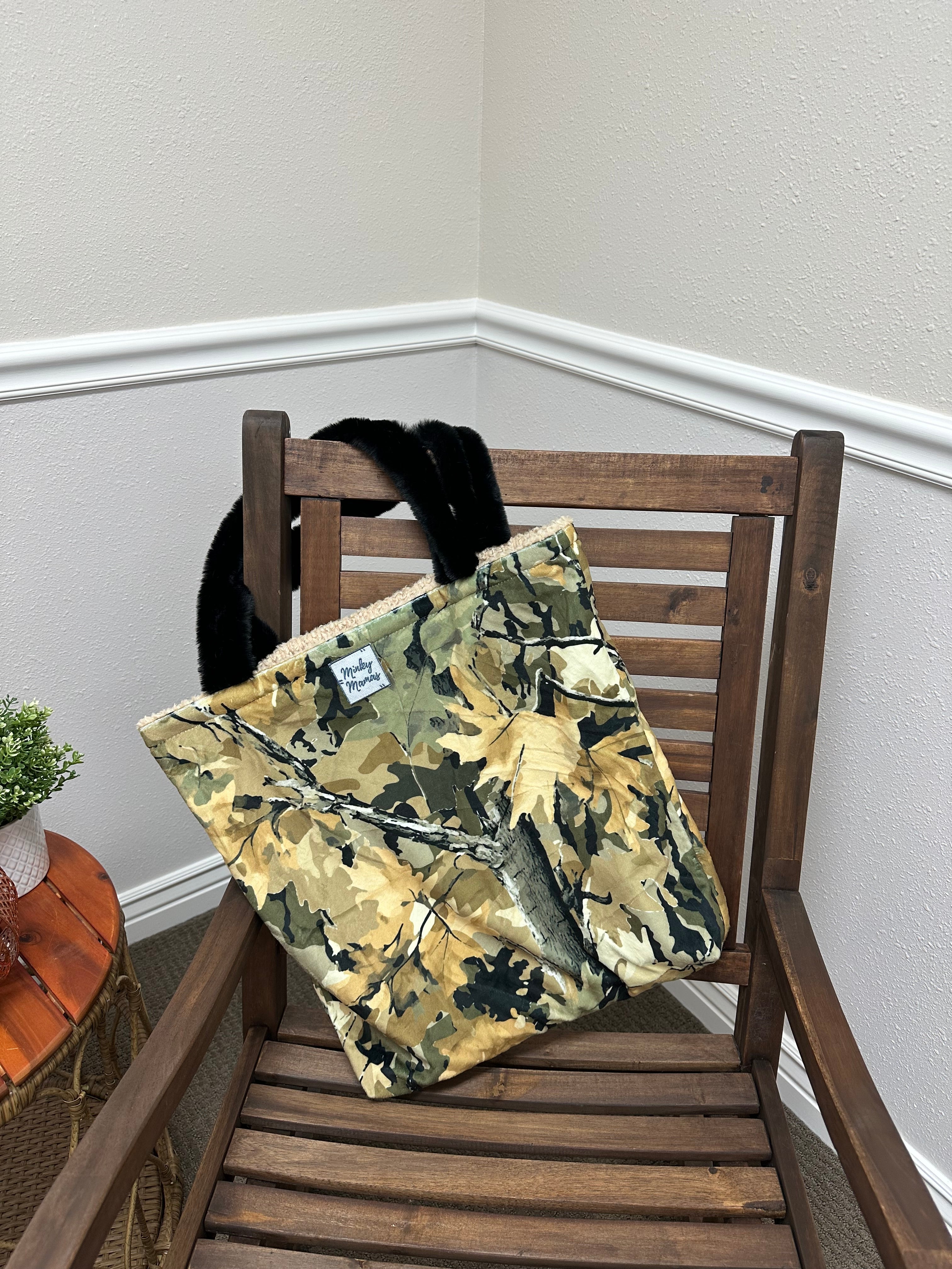 Camo Carryall