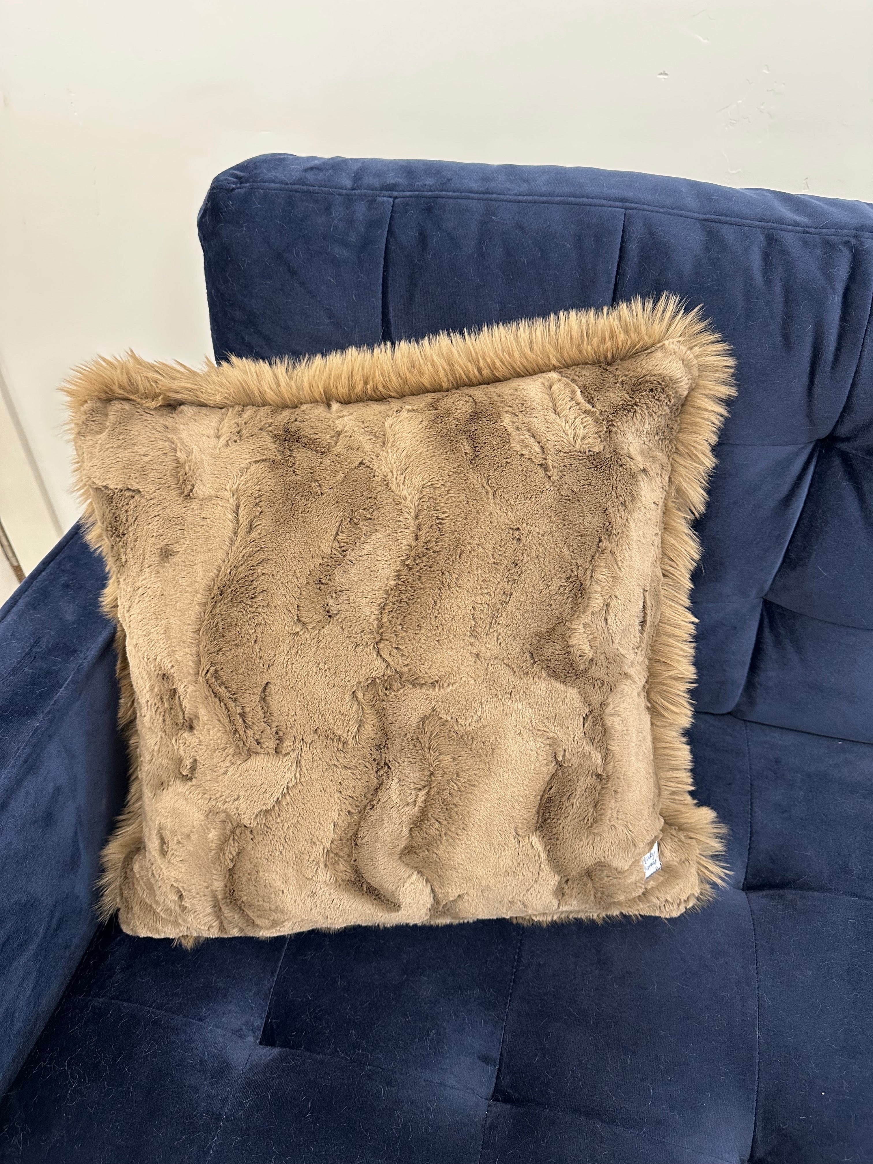 Dreamy Throw Pillow Cover