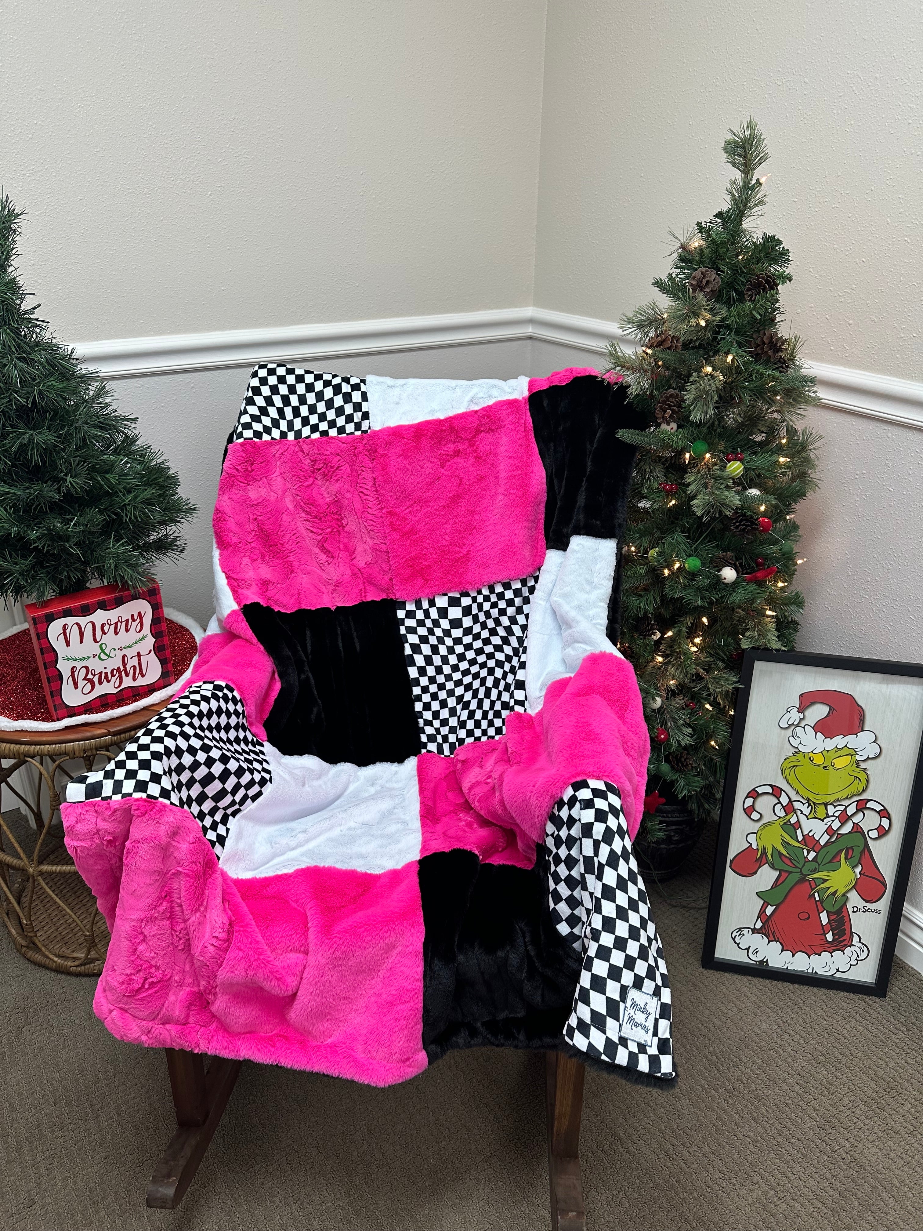 Think pink check Throw