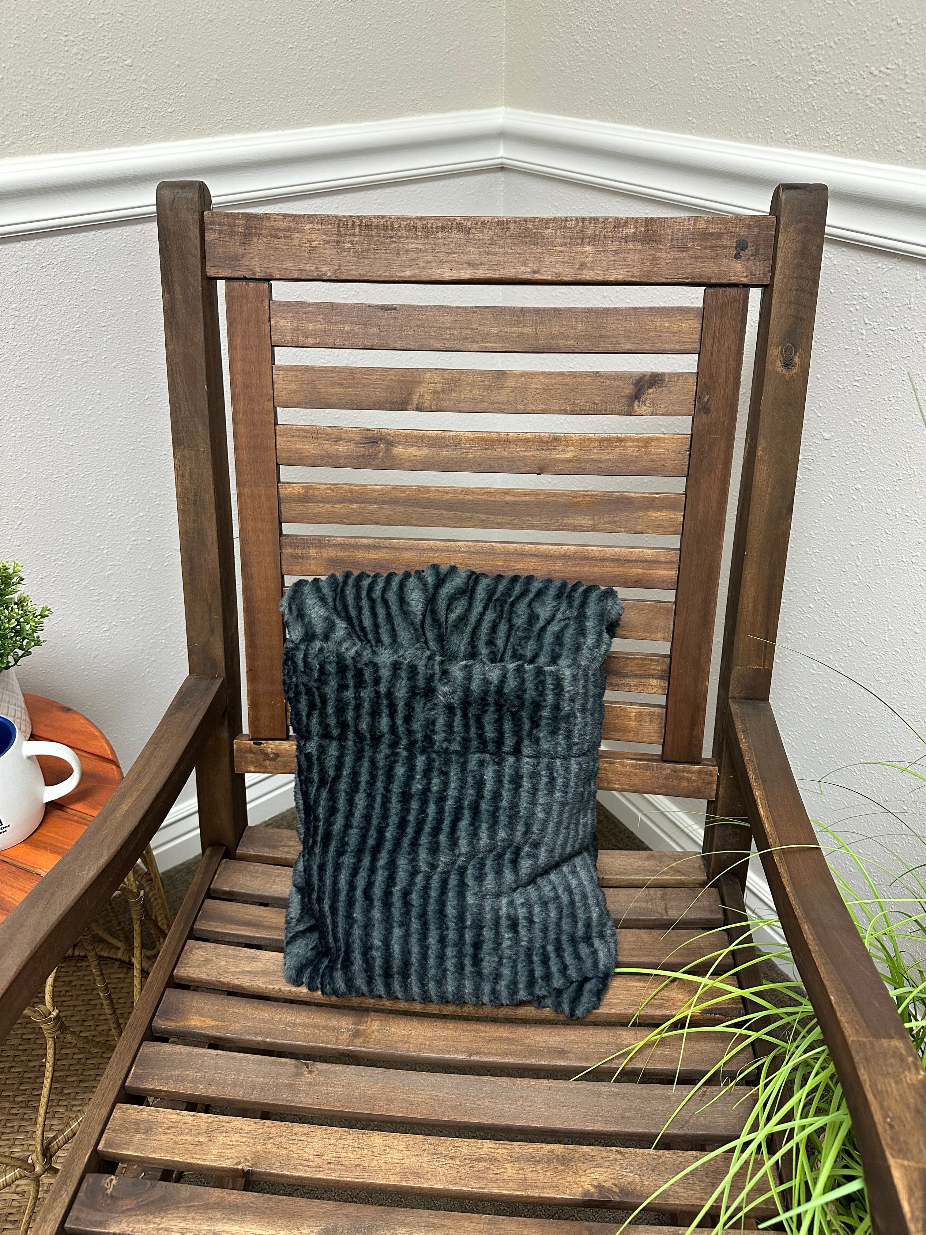 Misfit Dakota Travel Blanket