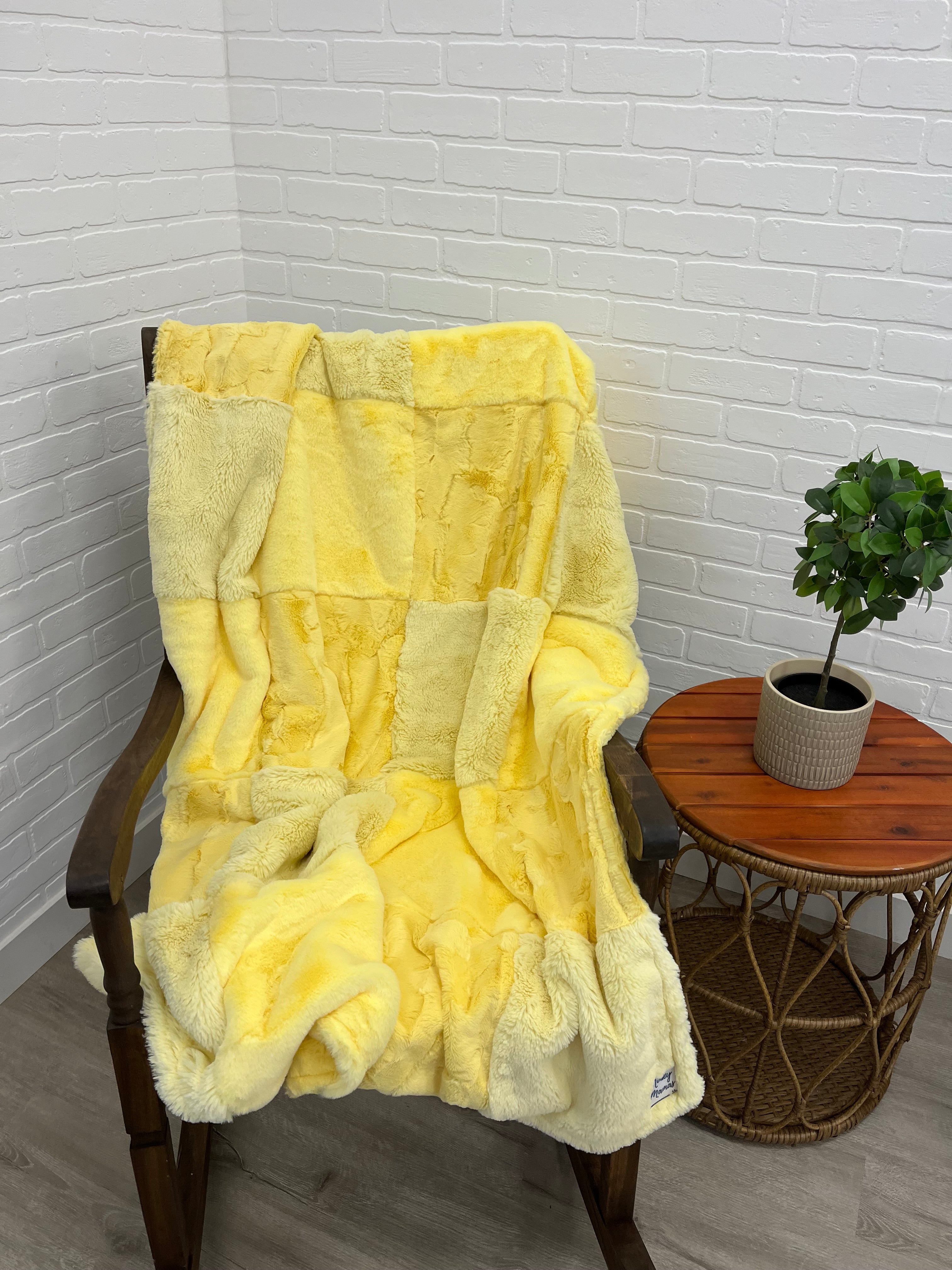 Summer Yellow Throw