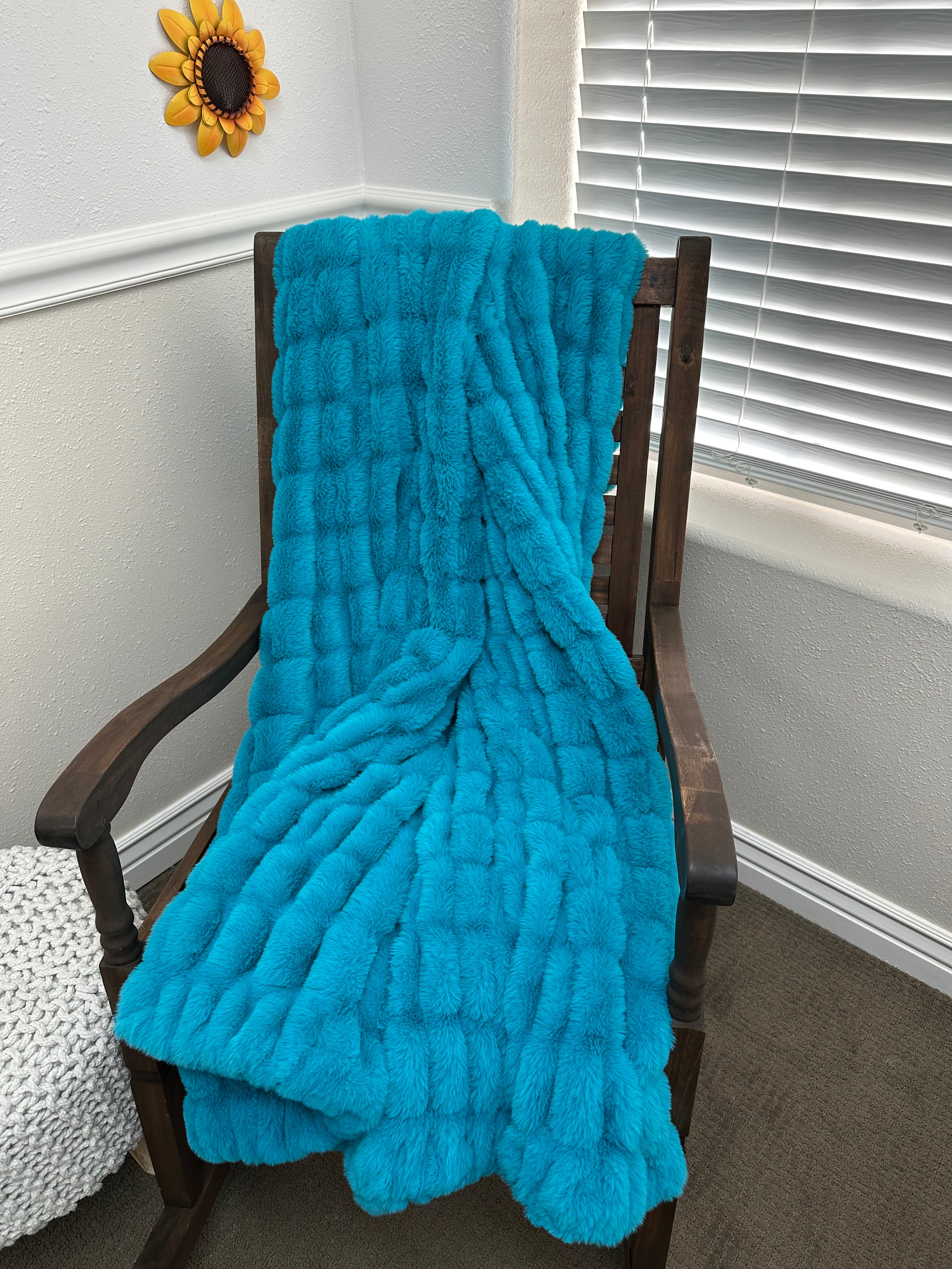 Pacific Sharpei Throw