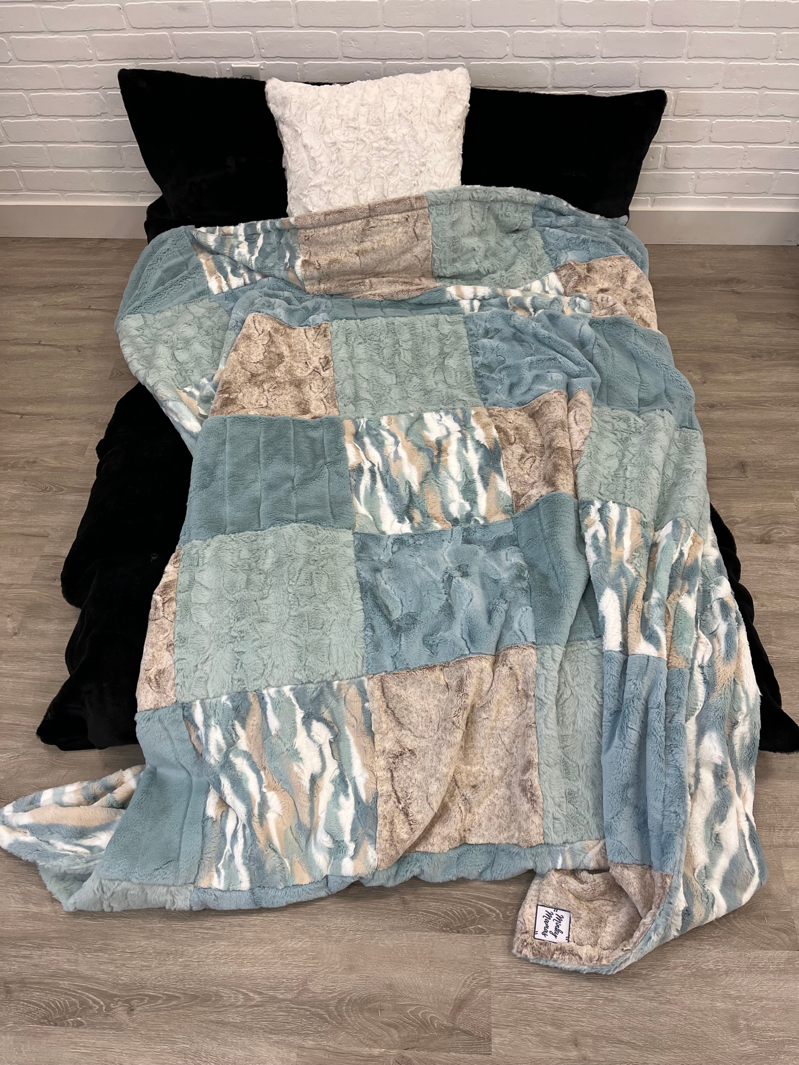 Raindrop Himalayan Minky Mama