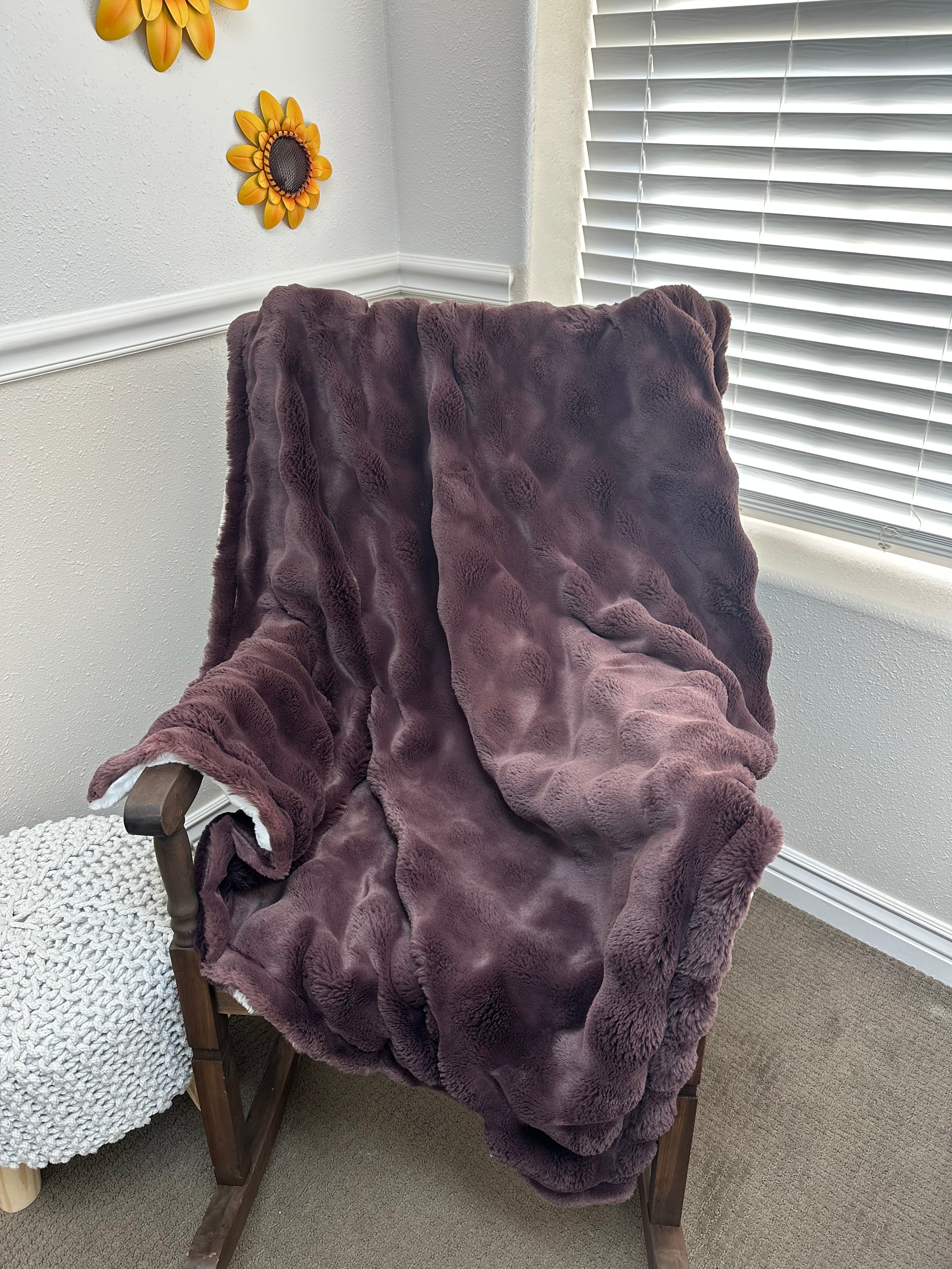 Rum Raisin Throw