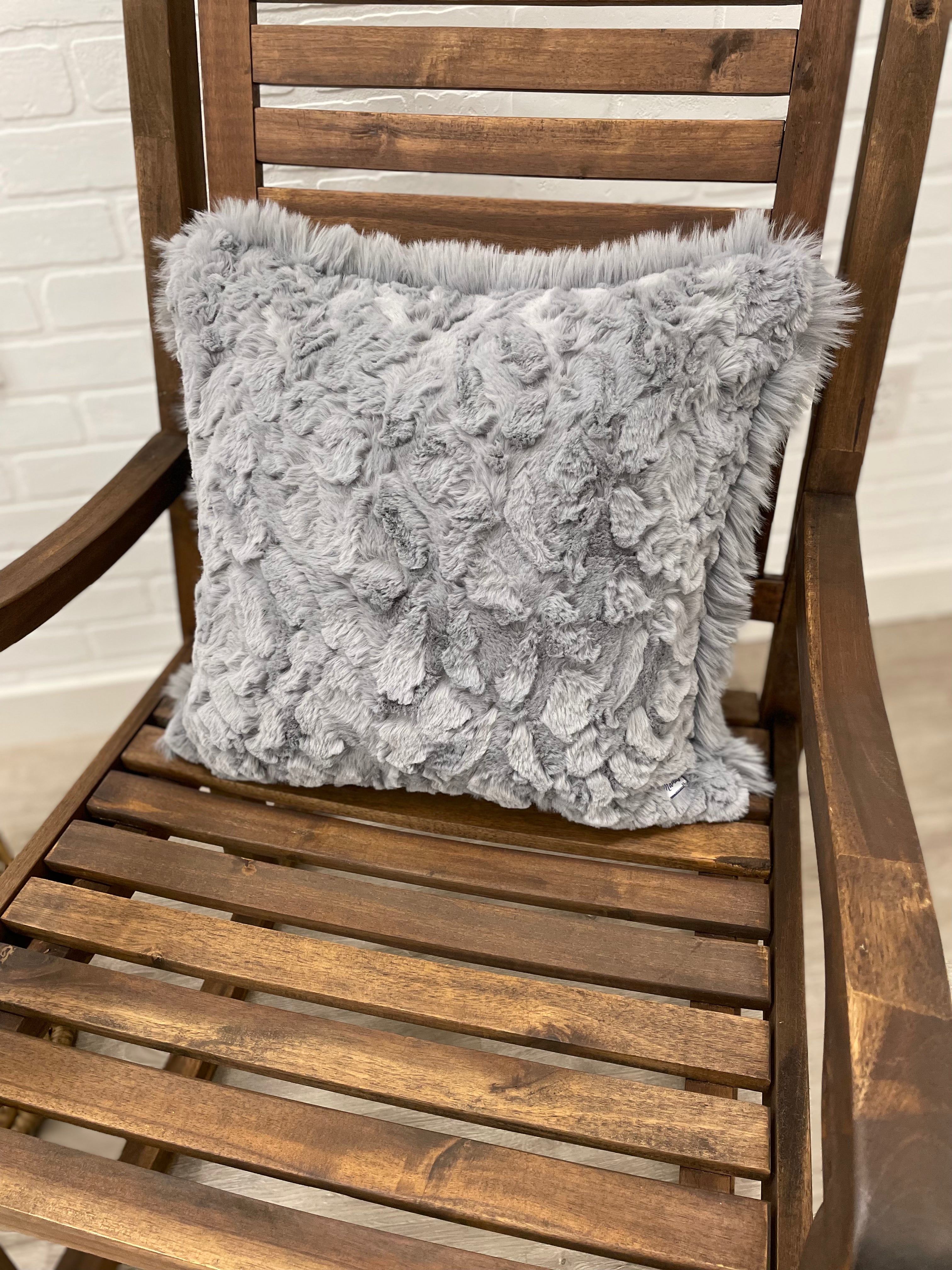 Alloy Dreamy/Bella Throw Pillow Cover