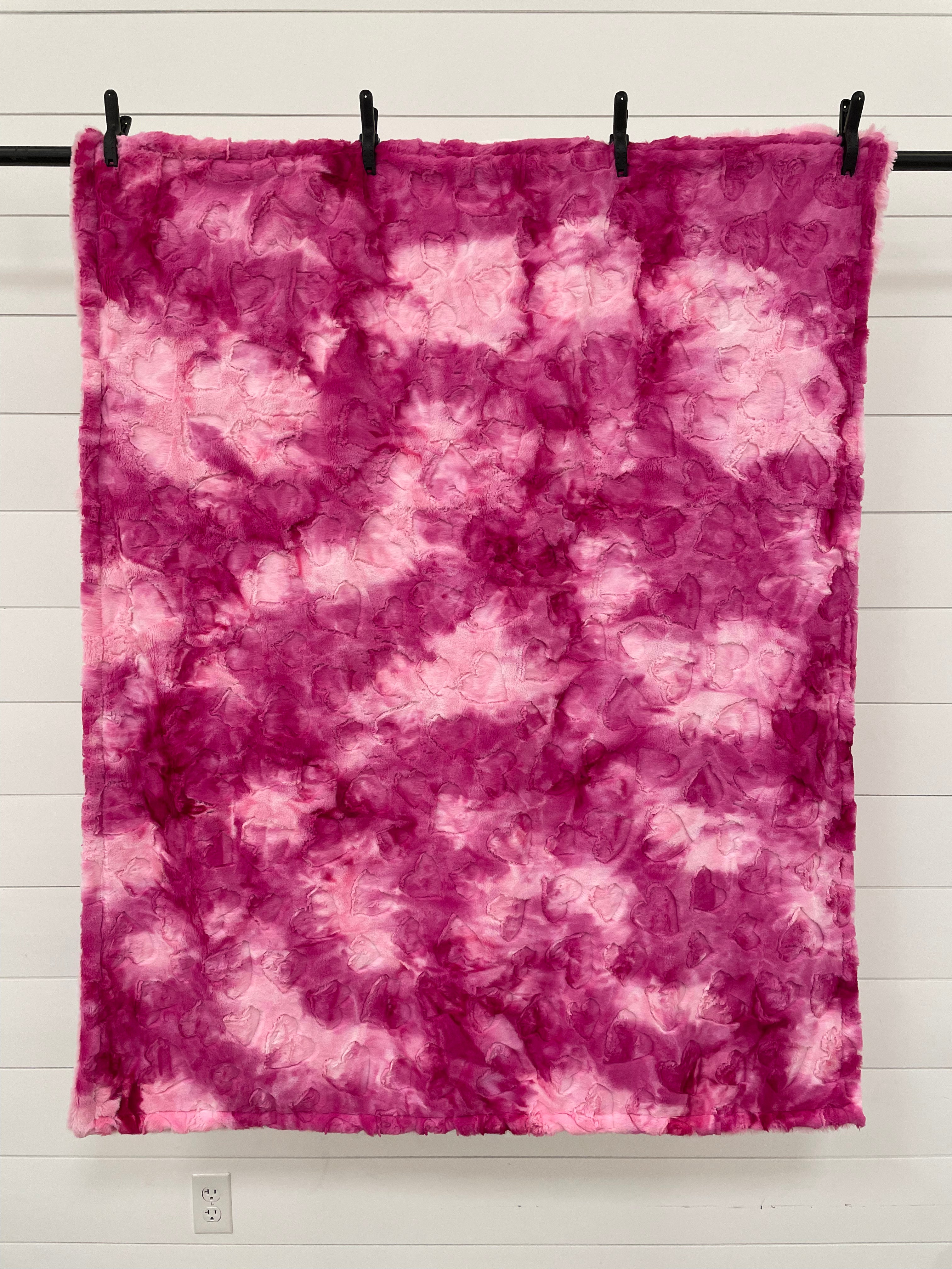 Sorbet Heart Throw